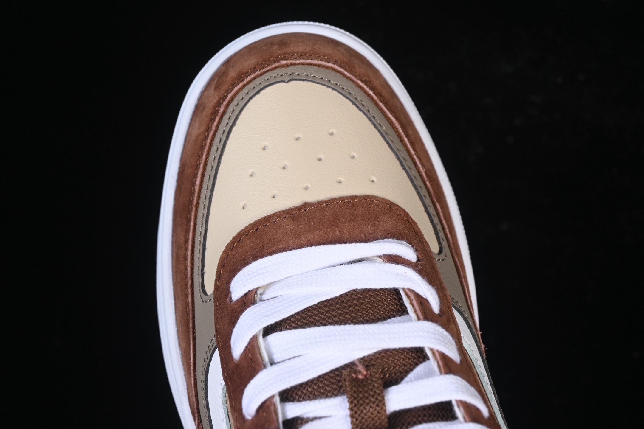 💰140纯原
Vans Skate Estazzo 万斯低帮休闲运动滑板鞋 VN000D45BA1
#工艺：硫化1:1（重量1:1、真标、原钢印、材质标、鞋型标、合格证）
尺码：35 36 36.5 37 38 38.5 39 40 40.5 41 42 42.5 43 44 M.C3