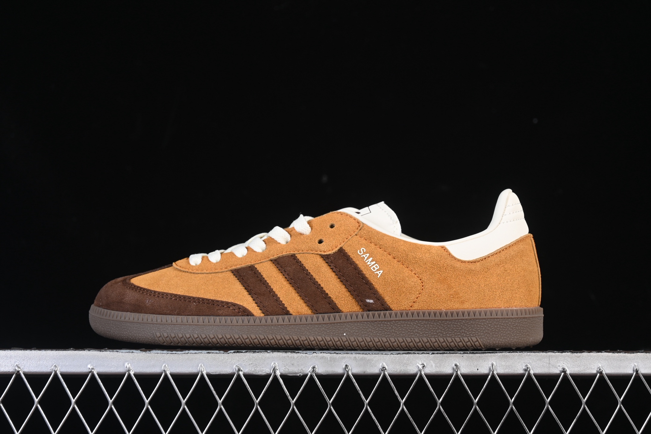 Adidas Samba JI3288 阿迪三叶草休闲板鞋尺码：36 36.5 37 38 38.5 3