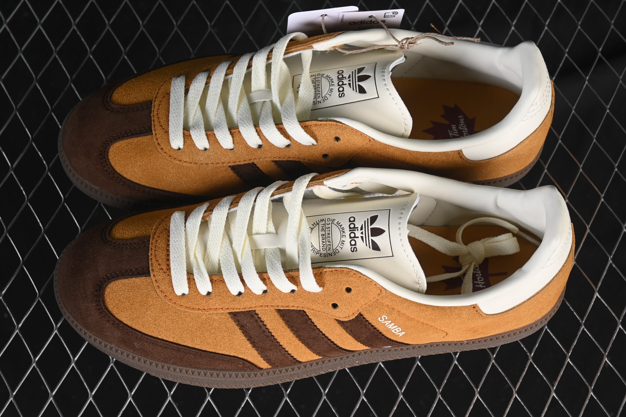 Adidas Samba JI3288 阿迪三叶草休闲板鞋尺码：36 36.5 37 38 38.5 3