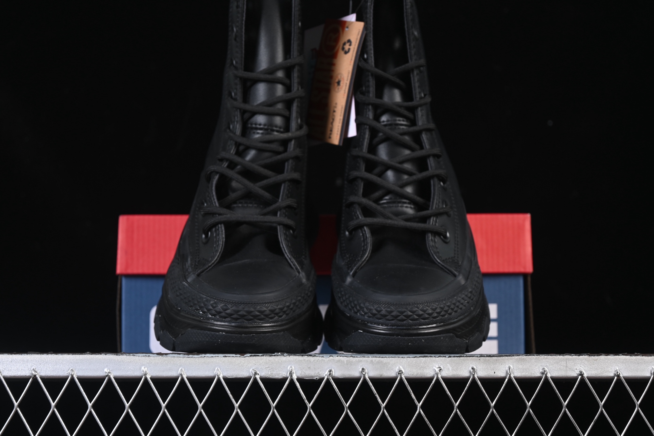 💰160纯原
 Converse All Star Trekwave SL Shin-Hi 秋冬皮面高帮马丁休闲生活鞋 1SD544
尺码：35 36 36.5 37 37.5 38 39 39.5 40 41 41.5 42 42.5 43 44 M.C3