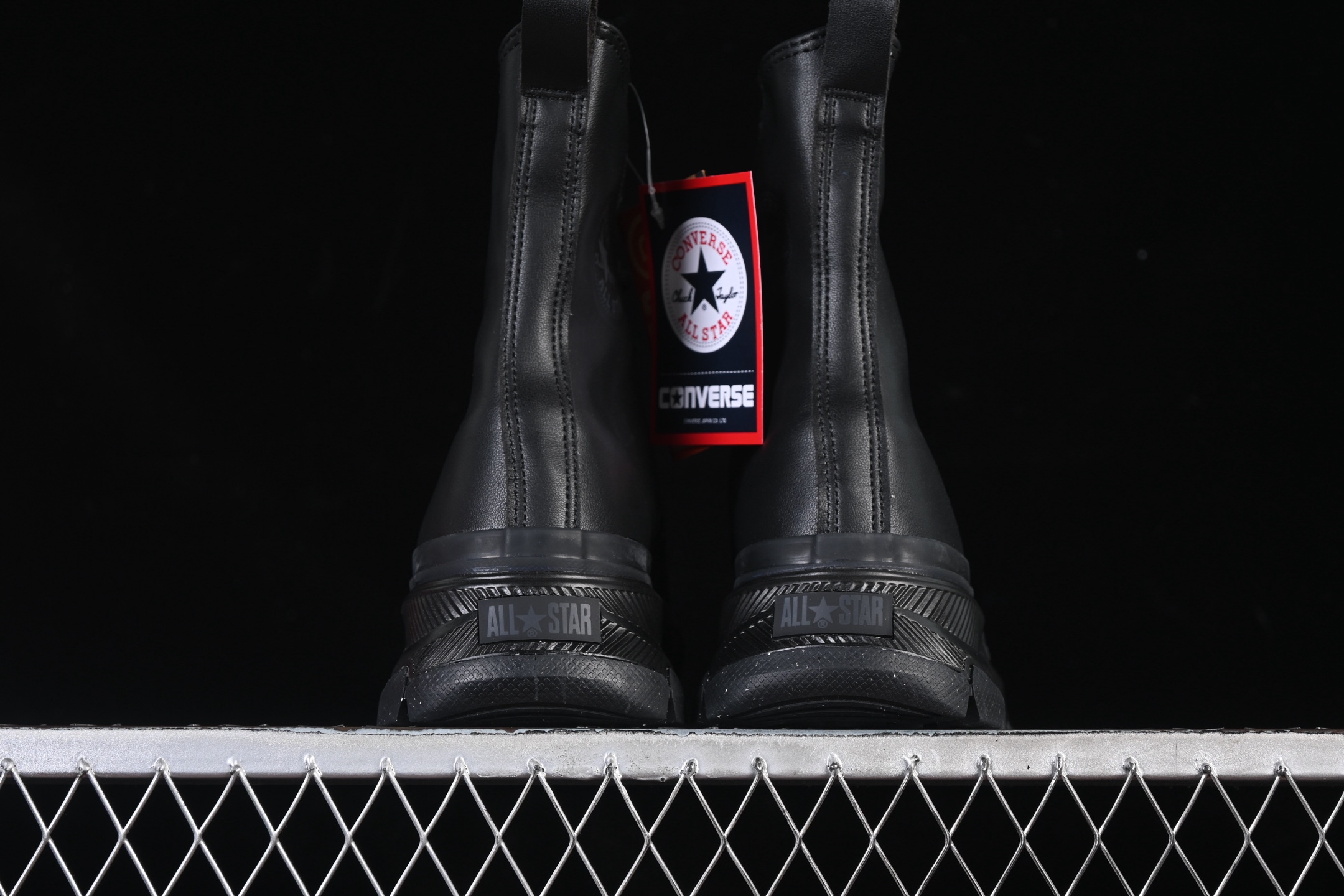 💰160纯原
 Converse All Star Trekwave SL Shin-Hi 秋冬皮面高帮马丁休闲生活鞋 1SD544
尺码：35 36 36.5 37 37.5 38 39 39.5 40 41 41.5 42 42.5 43 44 M.C3