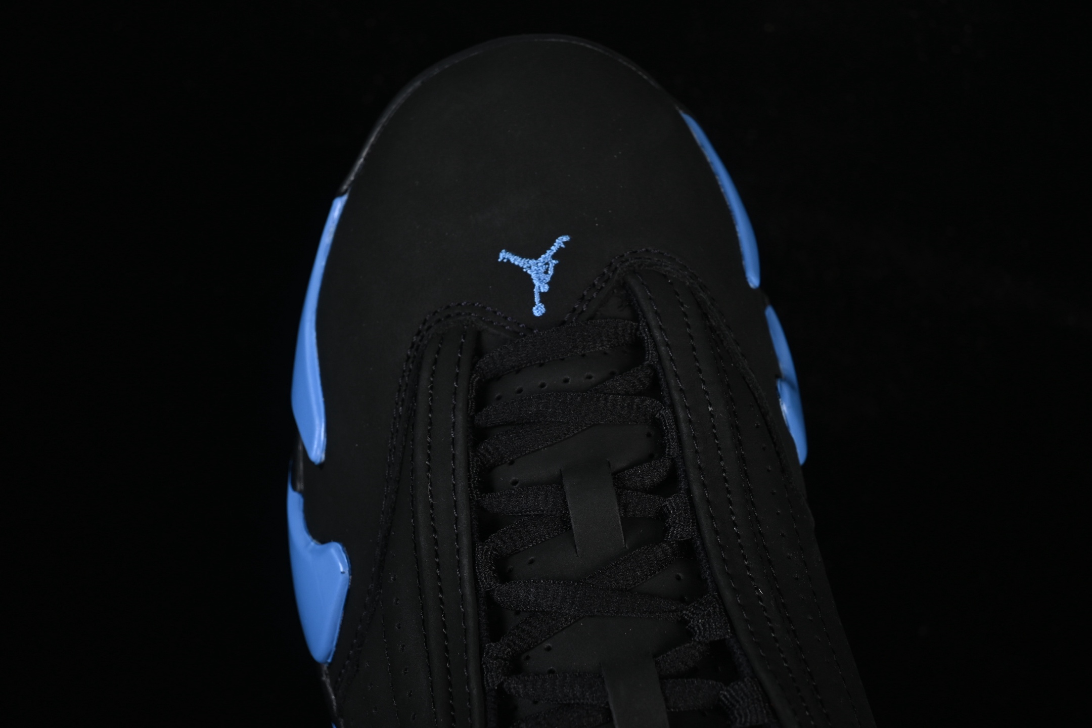 💰480纯原
Air Jordan 14 Retro "Black University Blue" AJ14 乔14法拉利 黑北卡蓝 487471-002
#大厂出品 原楦原纸板 客供原厂材料开发 全麂皮鞋身材质 细节如图所示
尺码：40 40.5 41 42 42.5 43 44 44.5 45 45.5 46 47.5 48.5 P.F6