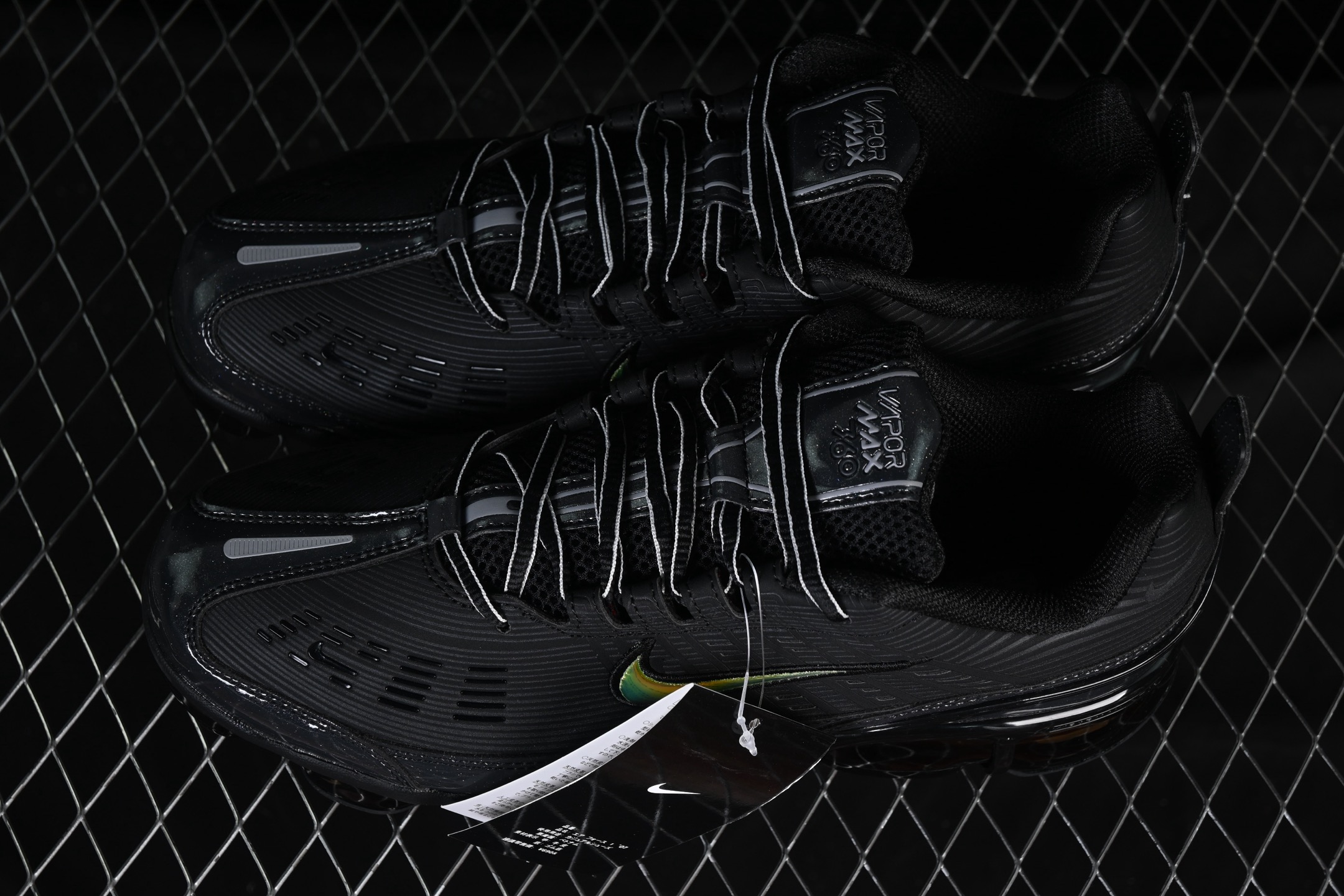 Nike Air Vapormax 360 全掌大气垫透气跑步鞋 CK2718-001#鞋面依旧延续经典