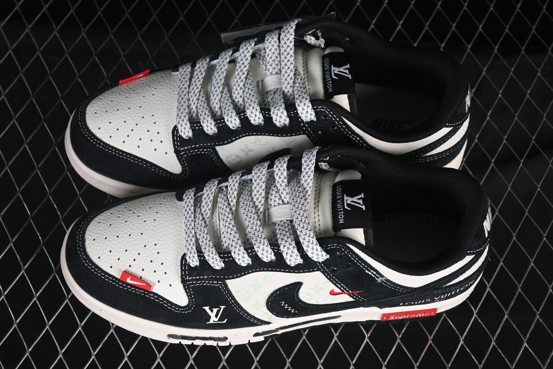 Nike SB Dunk Low LV联名 涂鸦印花 周年高端定制 低帮休闲板鞋 CX5050-Y19#