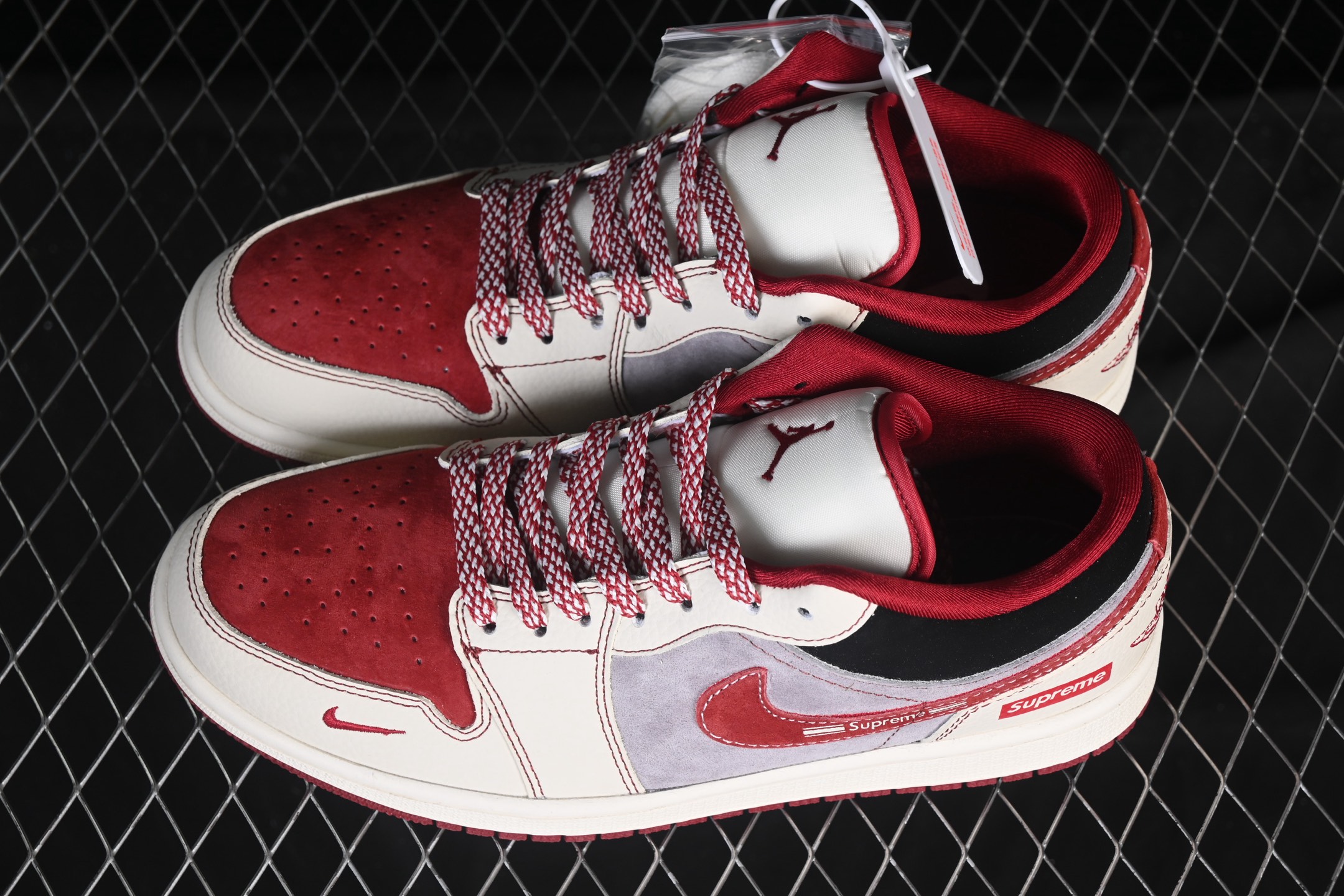 Air Jordan 1 Low AJ1 乔1联名 灰红猪八 高端定制 低帮复古篮球鞋 LD8888-0