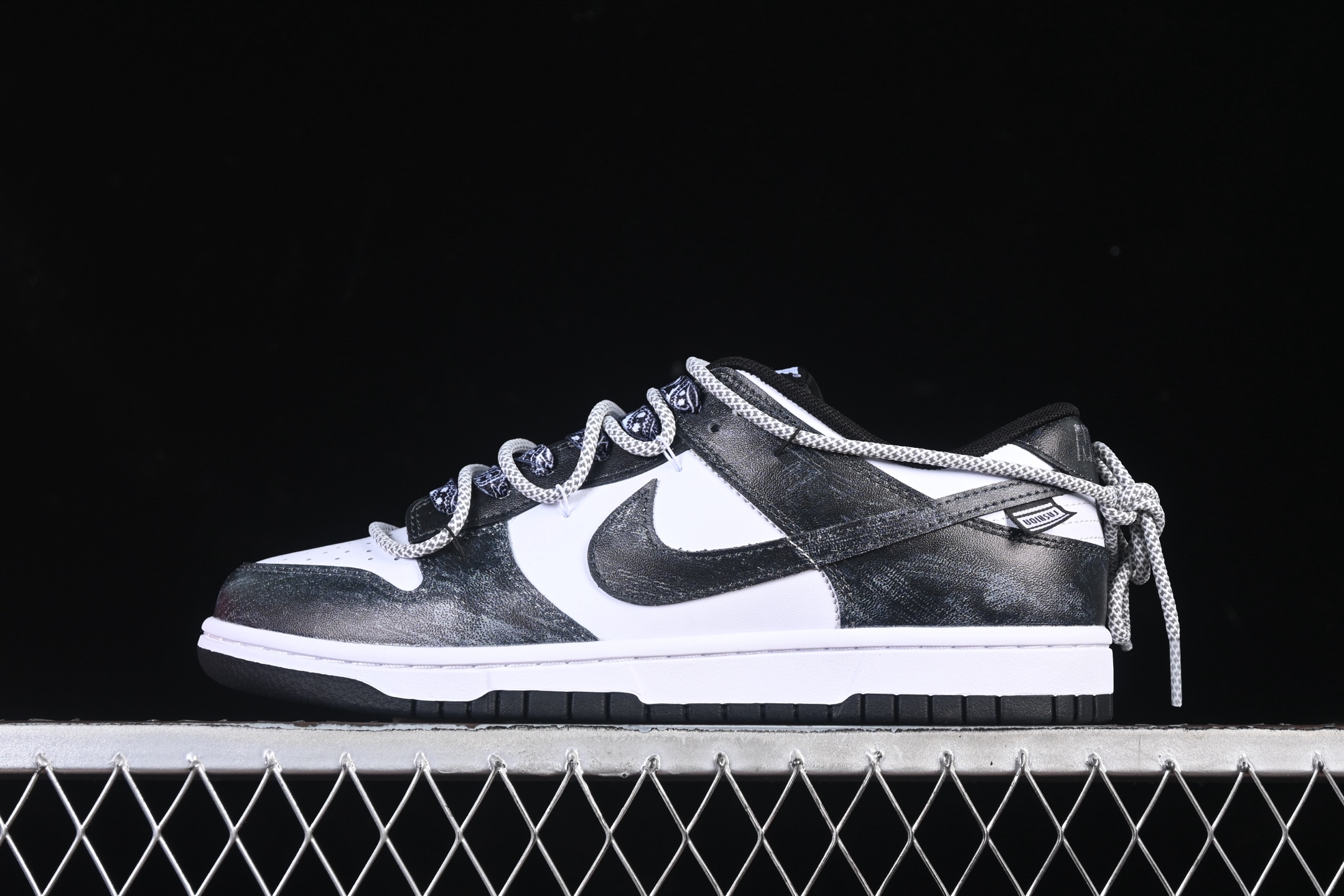 Nike SB Dunk Low 绑带 周年高端定制 低帮休闲板鞋 HF5441-100#定制鞋盒 大厂
