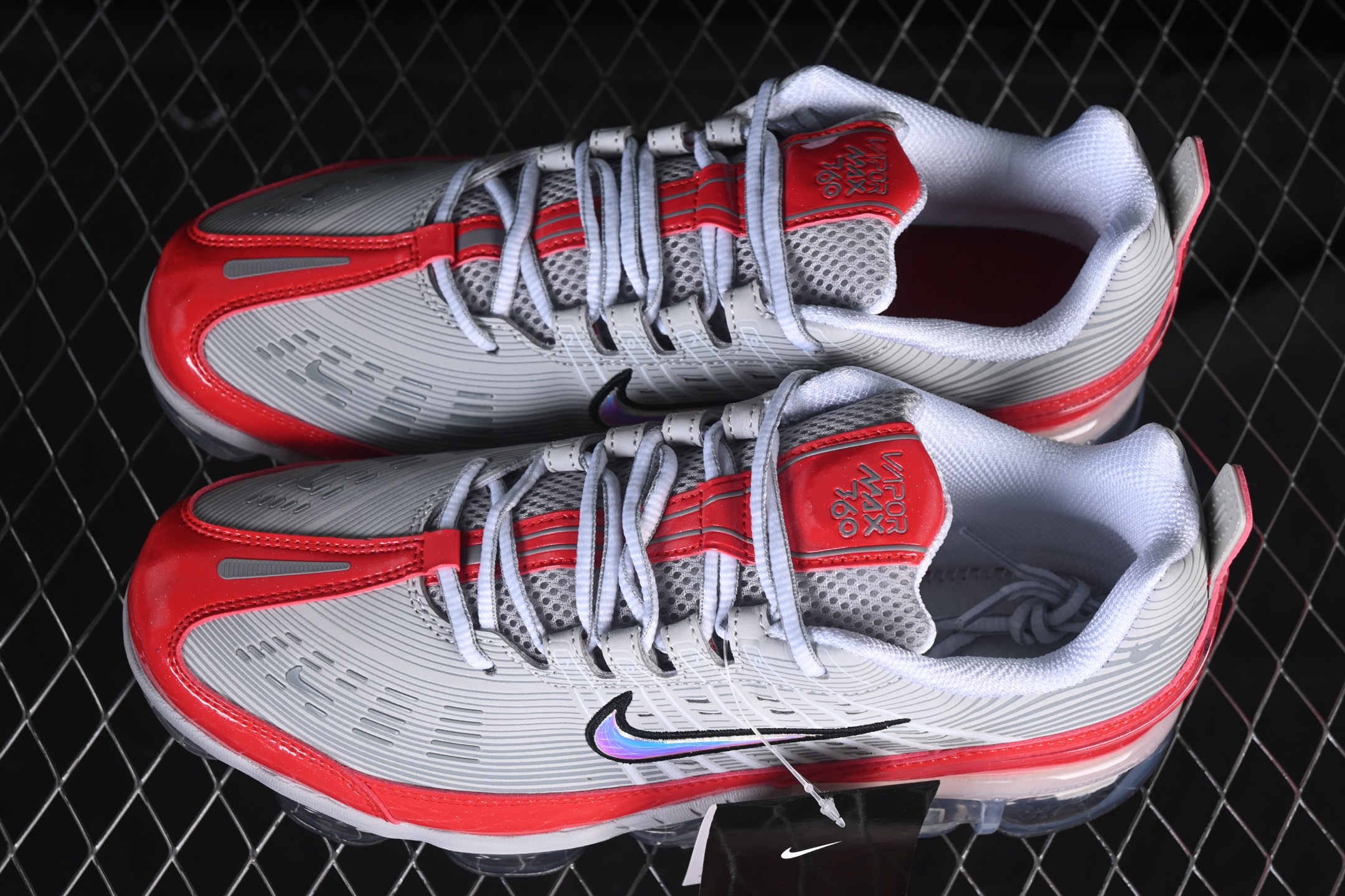 Nike Air Vapormax 360 全掌大气垫透气跑步鞋 CK2718-002#鞋面依旧延续经典