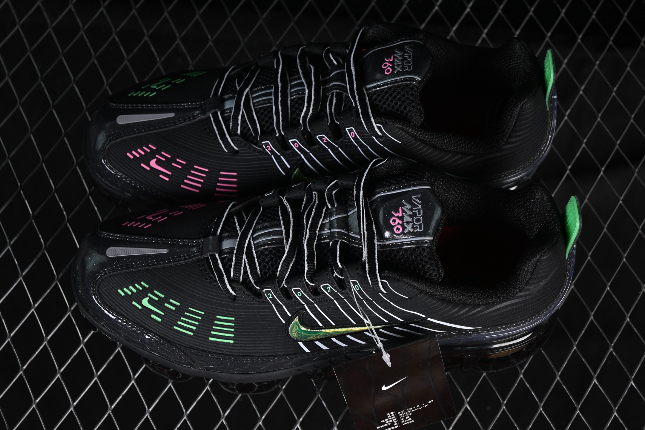 Nike Air Vapormax 360 全掌大气垫透气跑步鞋 CK2718-003#鞋面依旧延续经典