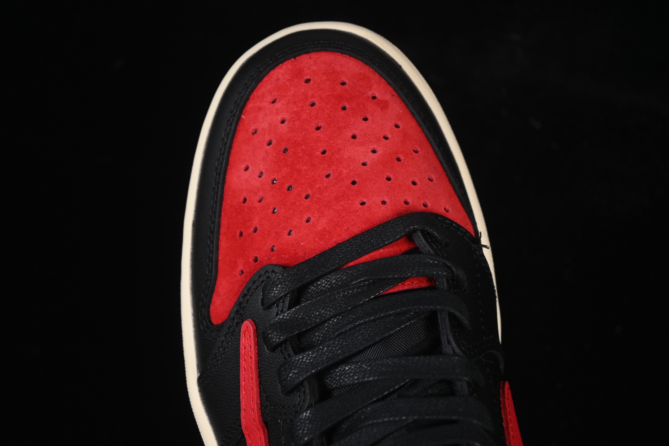 💰280公司级💰380纯原
Travis Scott x Air Jordan 1 Low OG AJ1 乔1倒勾低帮 DZ4137-700
尺码：36 36.5 37.5 38 38.5 39 40 40.5 41 42 42.5 43 44 44.5 45 46 47.5 WMD4