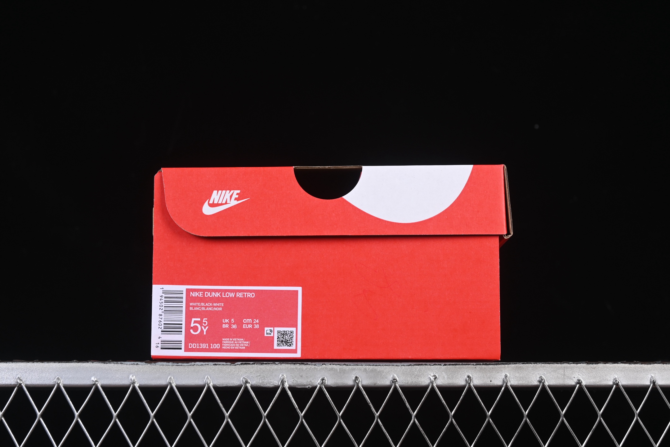 💰260公司级💰360纯原
Nike SB Dunk Low 黑白紫勾 低帮休闲板鞋 DD1391-100
尺码：35.5 36 36.5 37.5 38 38.5 39 40 9.E5