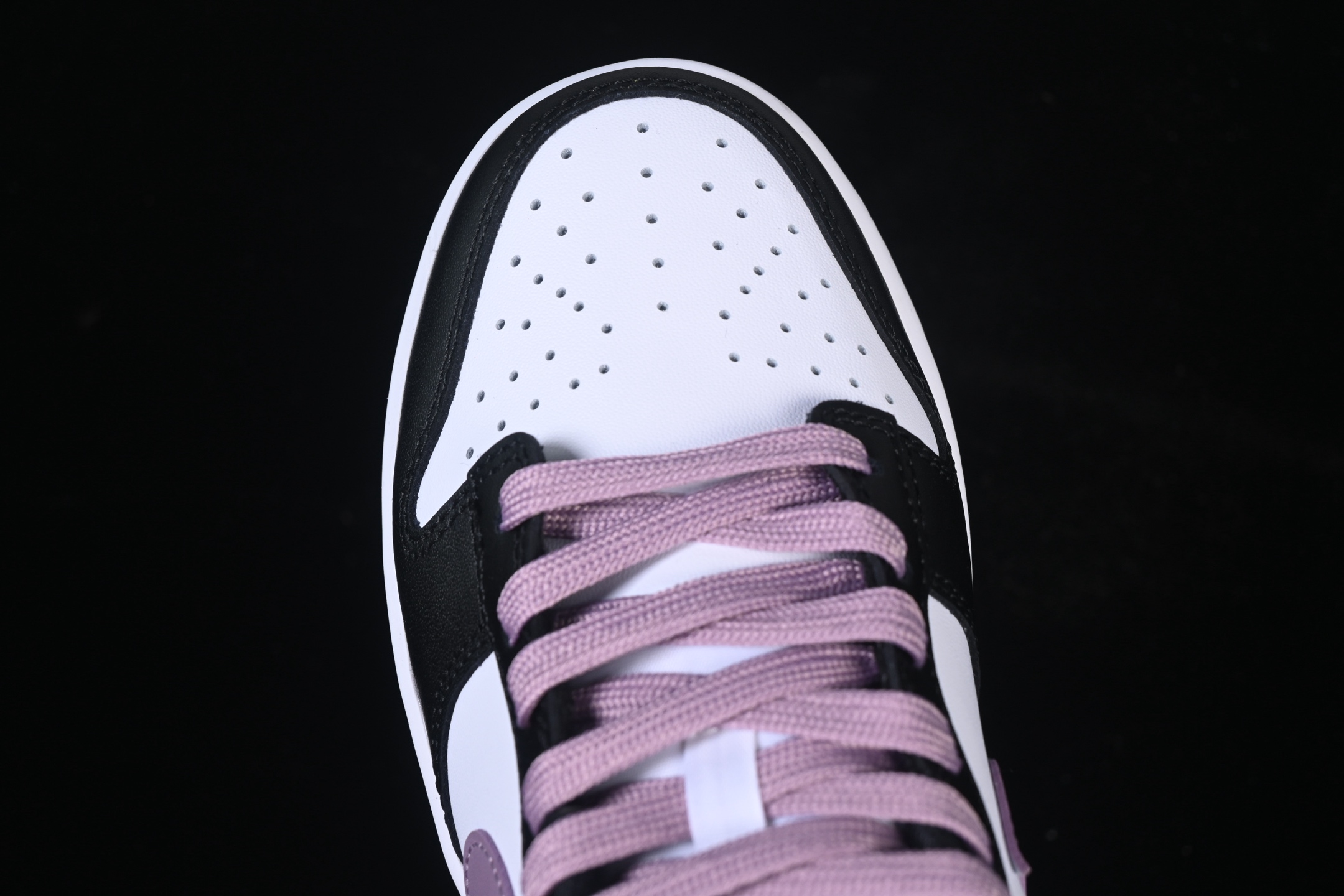 💰260公司级💰360纯原
Nike SB Dunk Low 黑白紫勾 低帮休闲板鞋 DD1391-100
尺码：35.5 36 36.5 37.5 38 38.5 39 40 9.E5