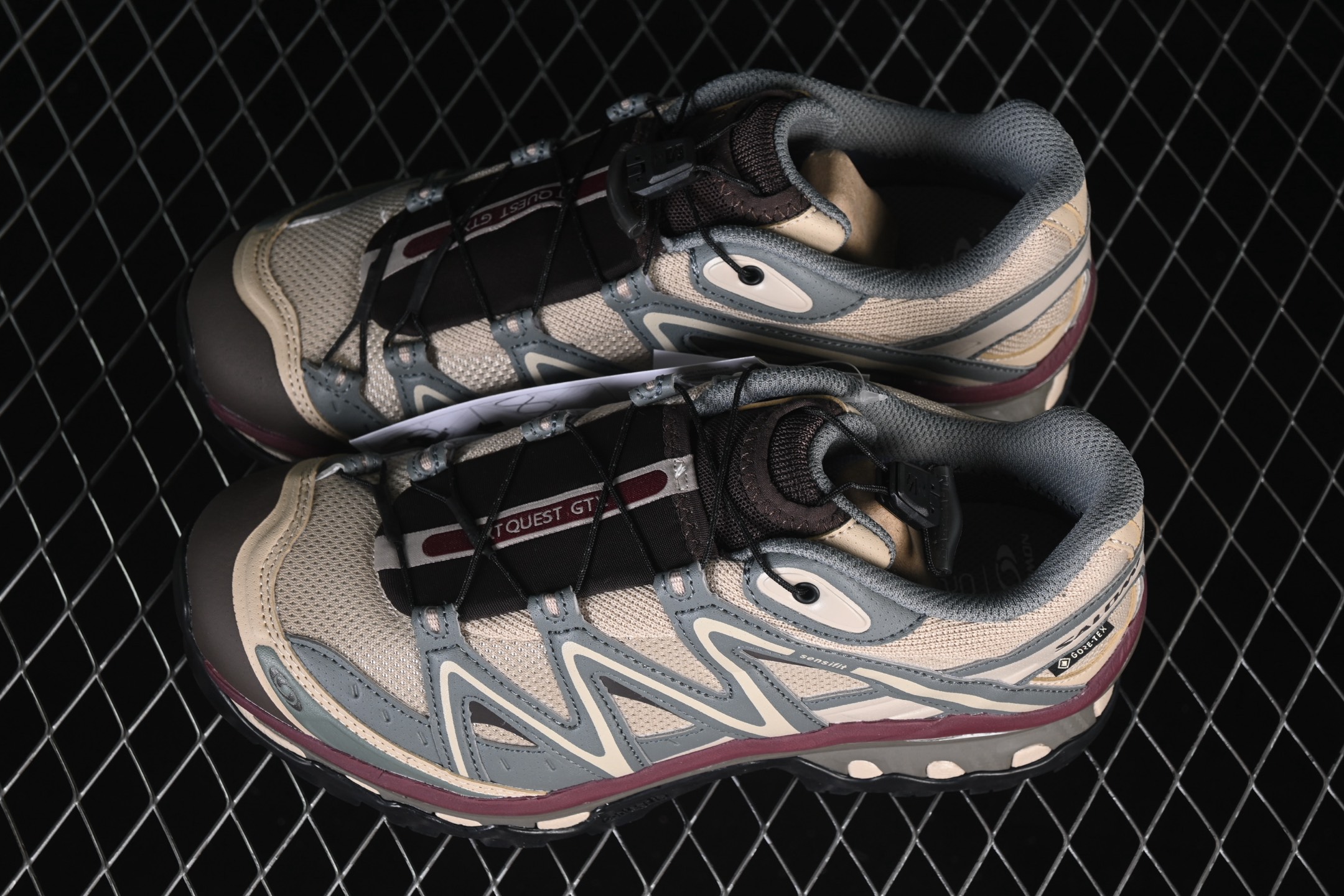 Salomon XT-Quest GTX 萨洛蒙 探索者系列户外越野跑鞋 -24#鞋面采用SENSIFI