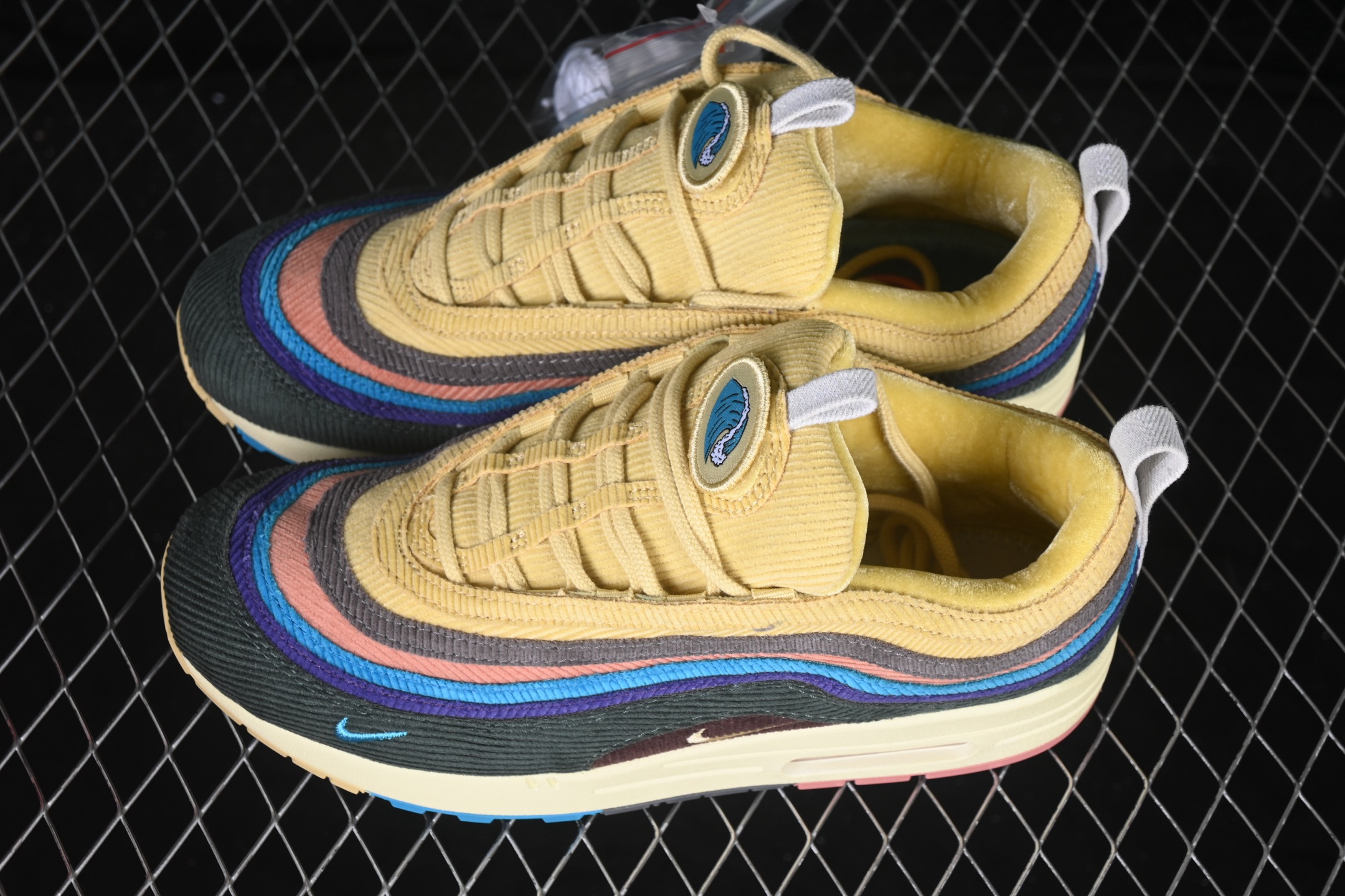 Air Max 97/1 Sean Wotherspoon 灯芯绒帽混合 AJ4219-400 尺码:36 36.5 3 Air Max 97/1 Sean Wotherspoon 灯芯绒帽混合 AJ4219-400 尺码:36 36.5 3
