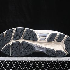 C版纯原 Asics Gel-NYC 亚瑟士运动休闲透气专业跑鞋 1203A383-201 #鞋面采用反绒皮与网布拼接 C版纯原 Asics Gel-NYC 亚瑟士运动休闲透气专业跑鞋 1203A383-201 #鞋面采用反绒皮与网布拼接