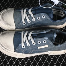 OK版 Balenciaga Paris Low 巴黎世家磨损做旧低帮系带时尚板鞋 W3RCL4090 尺码:35 36 OK版 Balenciaga Paris Low 巴黎世家磨损做旧低帮系带时尚板鞋 W3RCL4090 尺码:35 36