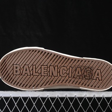 OK版 Balenciaga Paris Low 巴黎世家磨损做旧高帮系带时尚板鞋 W3RC49090 尺码:35 36 OK版 Balenciaga Paris Low 巴黎世家磨损做旧高帮系带时尚板鞋 W3RC49090 尺码:35 36