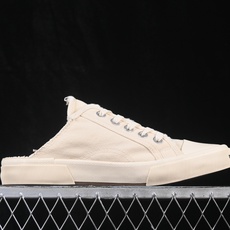 OK版 Balenciaga Paris Low 巴黎世家磨损做旧低帮系带时尚半拖 W3RC49092 尺码:35 36 OK版 Balenciaga Paris Low 巴黎世家磨损做旧低帮系带时尚半拖 W3RC49092 尺码:35 36