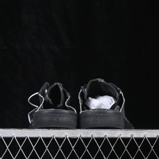 OK版 Balenciaga Paris Low 巴黎世家磨损做旧低帮系带时尚半拖 W3RC11090 尺码:35 36 OK版 Balenciaga Paris Low 巴黎世家磨损做旧低帮系带时尚半拖 W3RC11090 尺码:35 36