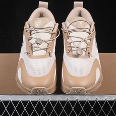 PK版 Loewe x On Cloudsolo 舒适贴合缓震透气跑步鞋 3MF Dark Sand Cream 尺码: PK版 Loewe x On Cloudsolo 舒适贴合缓震透气跑步鞋 3MF Dark Sand Cream 尺码: