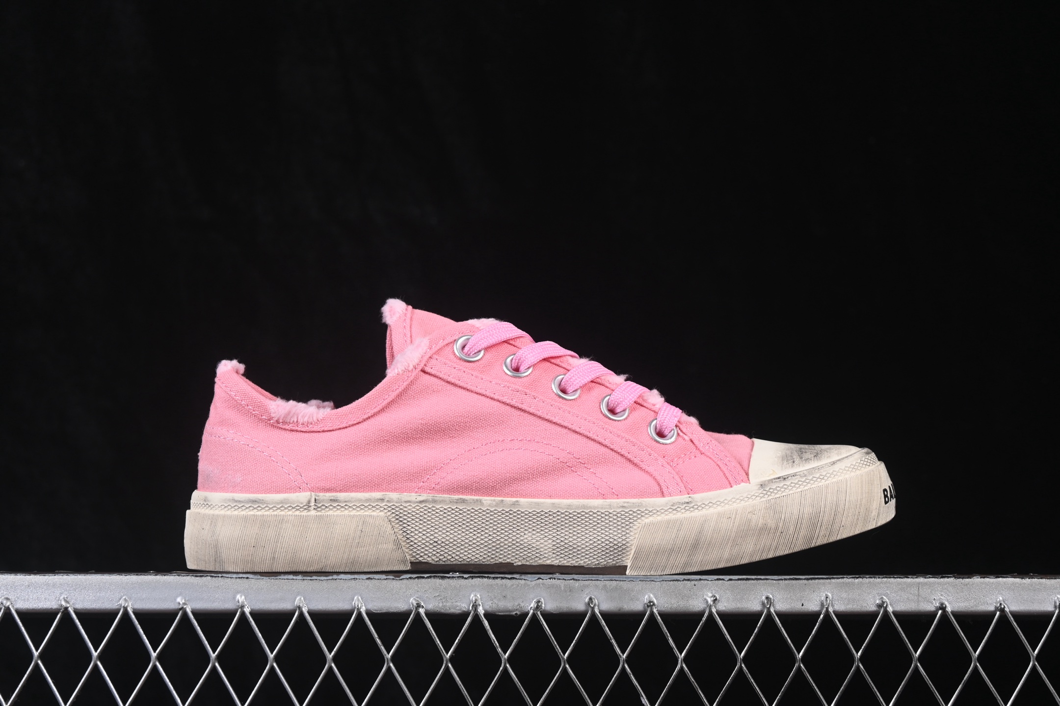 OK版 Balenciaga Paris Low 巴黎世家磨损做旧低帮系带时尚板鞋 W3RC35591 尺码：35 36