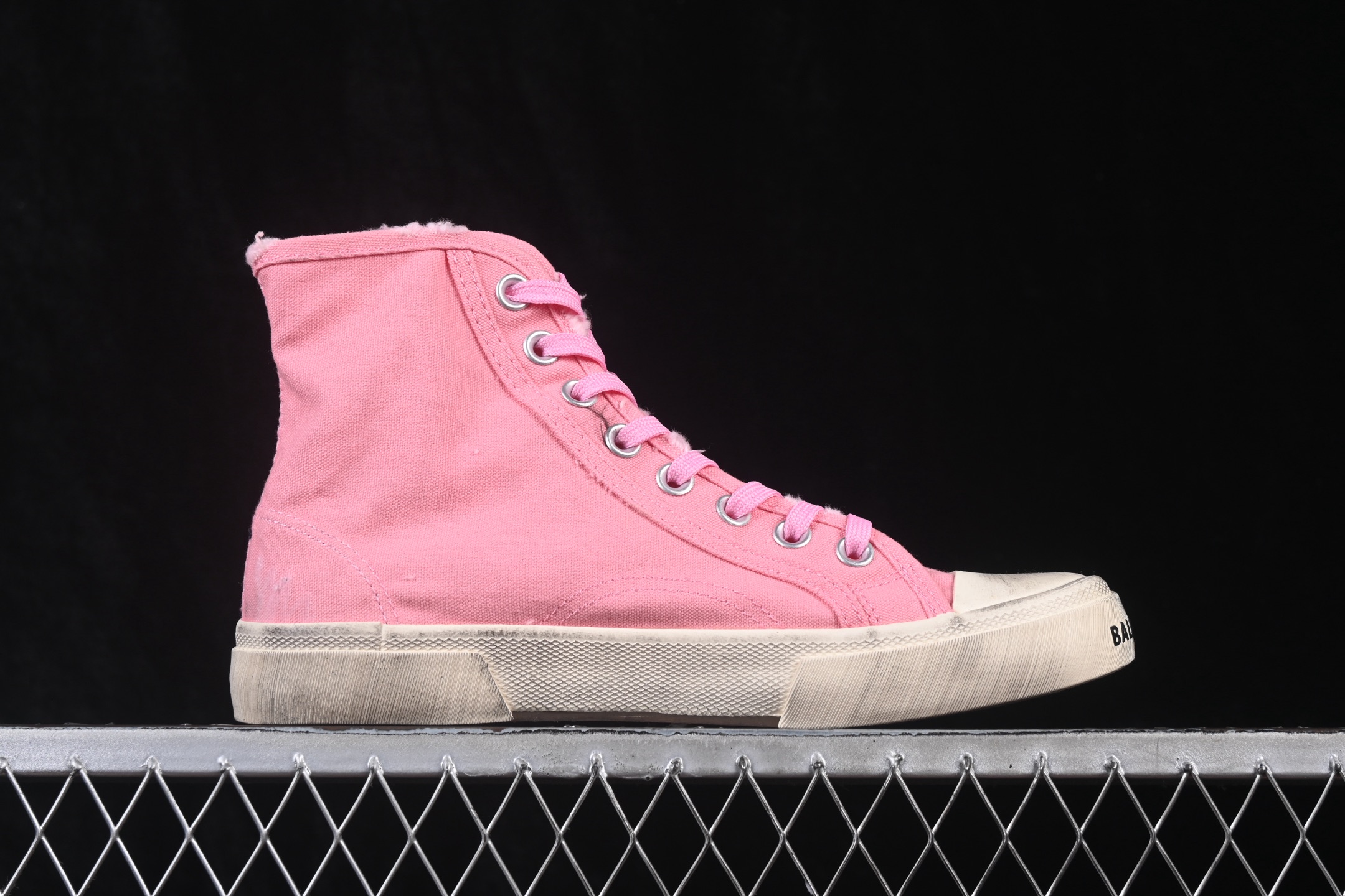 OK版 Balenciaga Paris Hi 巴黎世家磨损做旧高帮系带时尚板鞋 W3RC35592 尺码：35 36 