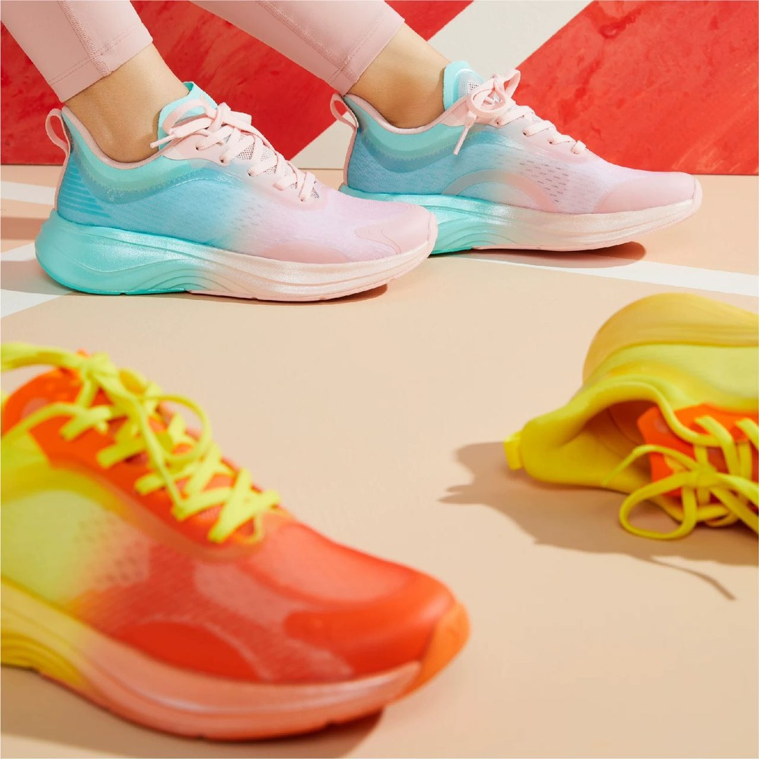 lace-up athletic shoe - Comprehensive 3