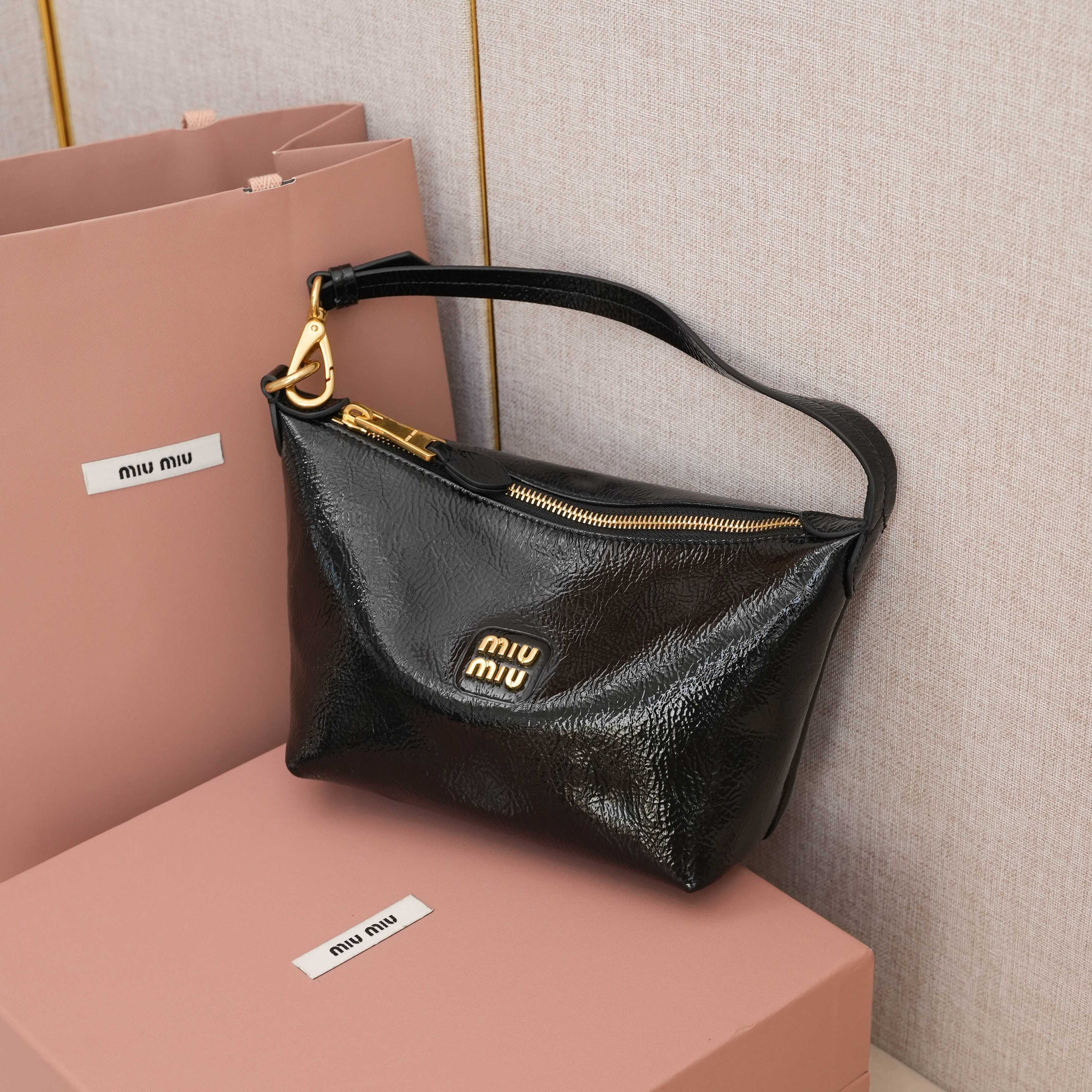 Miu Miu Style Leather Bag Lookbook Reference image 2