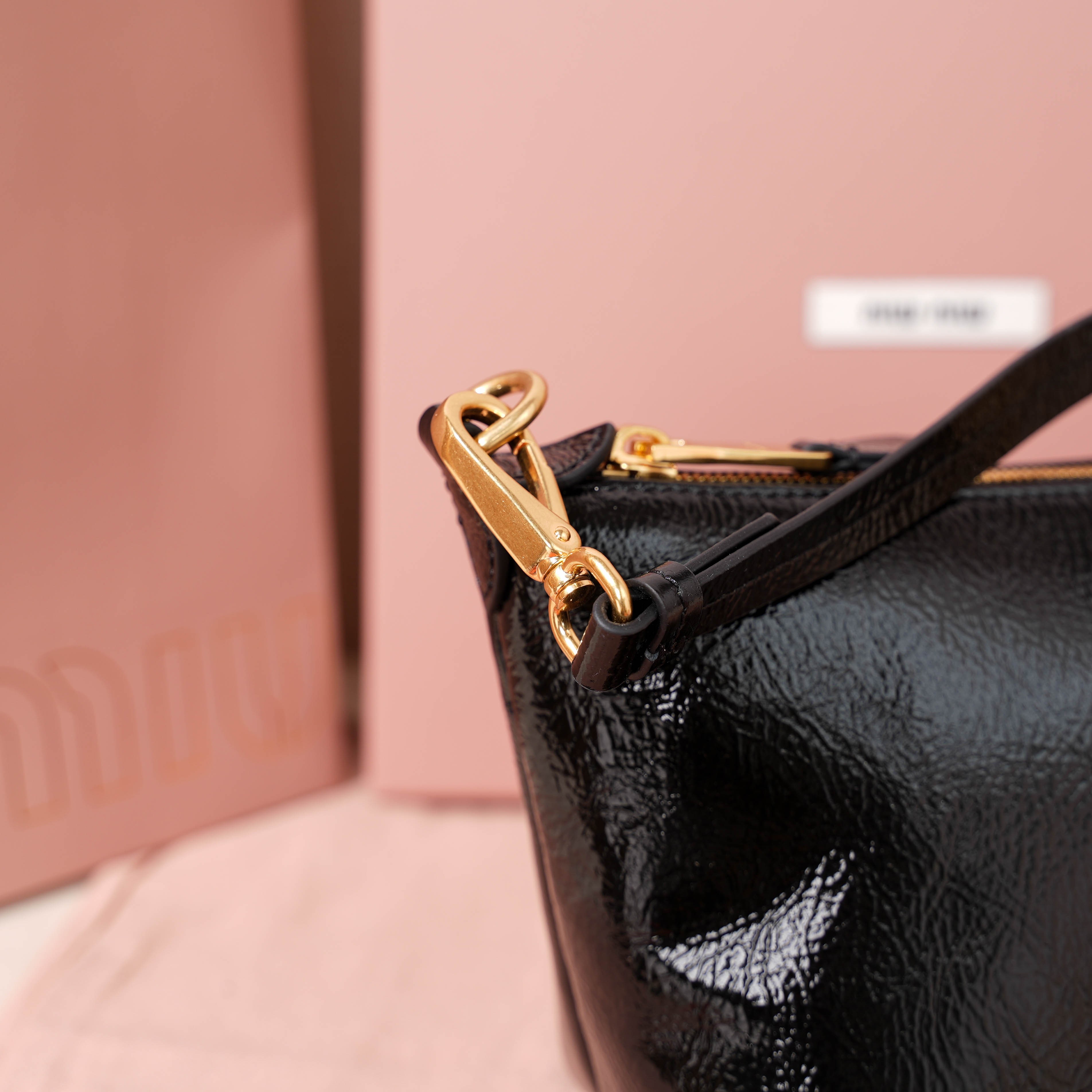 Miu Miu Style Leather Bag style reference detail image 8 from source 719347