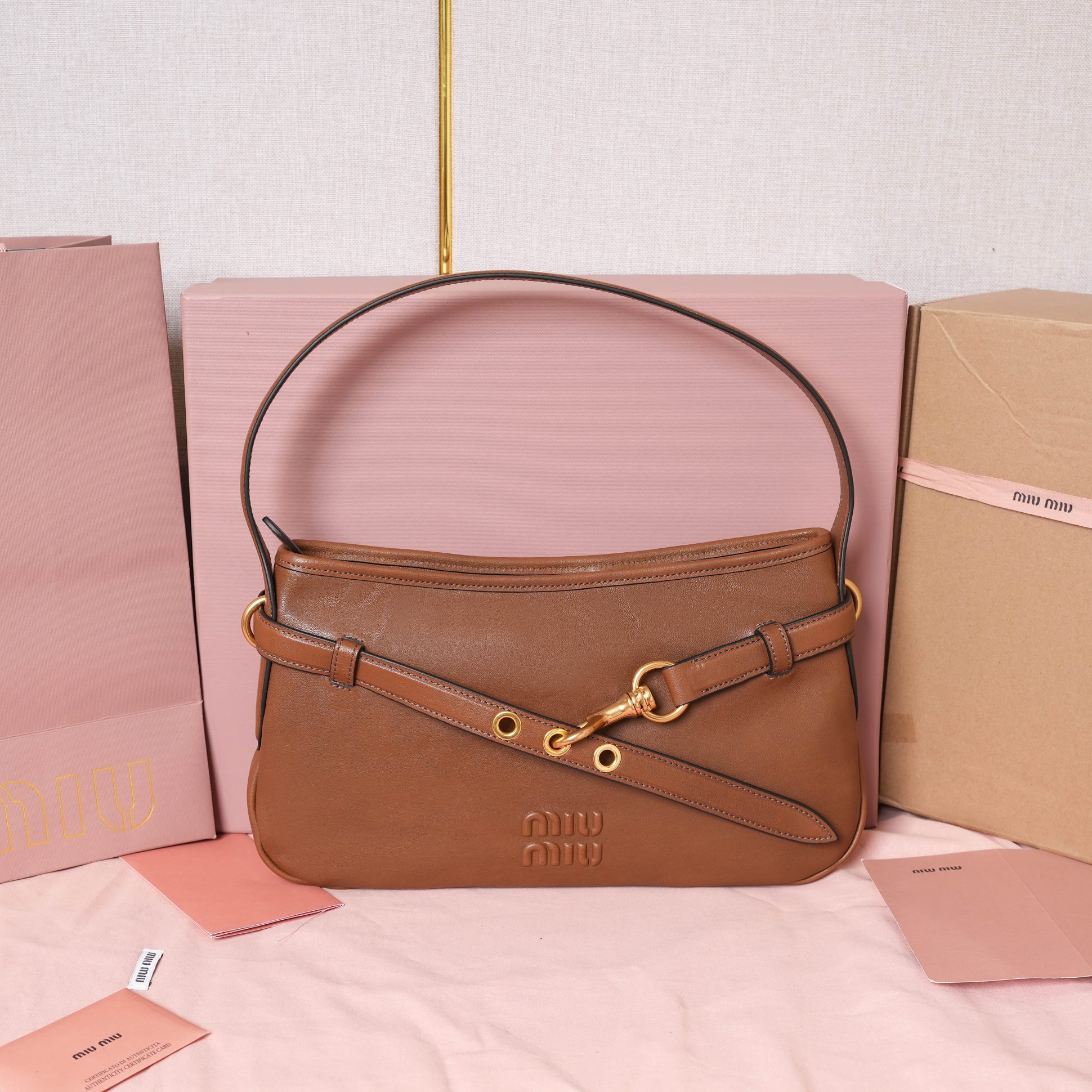 Miu Miu Style Leather Top Handle Bag Lookbook Reference image 1