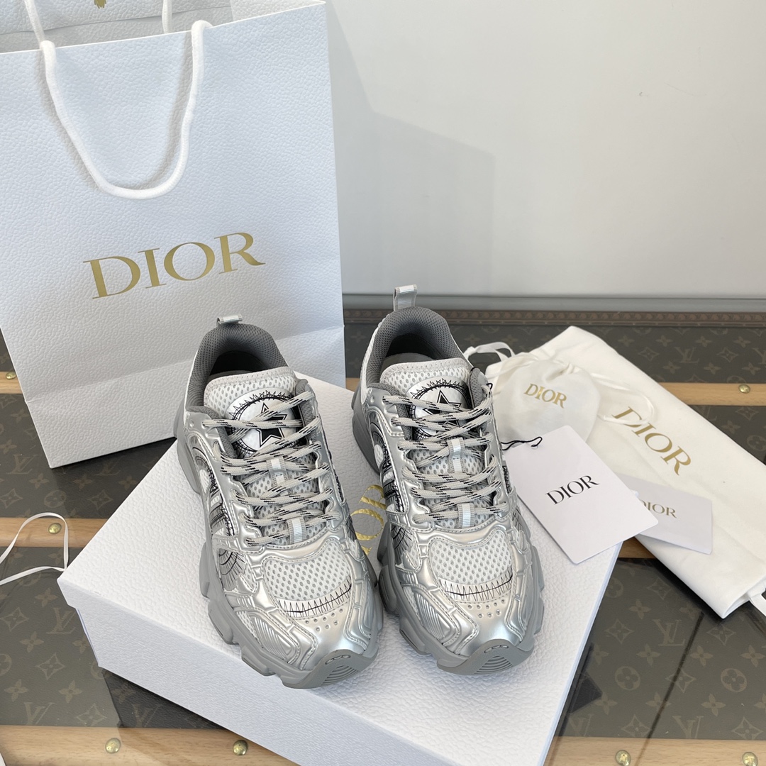 Dior Chrono 컬렉션 2024 레터 자수 메쉬 두꺼운 밑창 스니커즈 5cm 초경량 두꺼운 밑창 최상급 품질