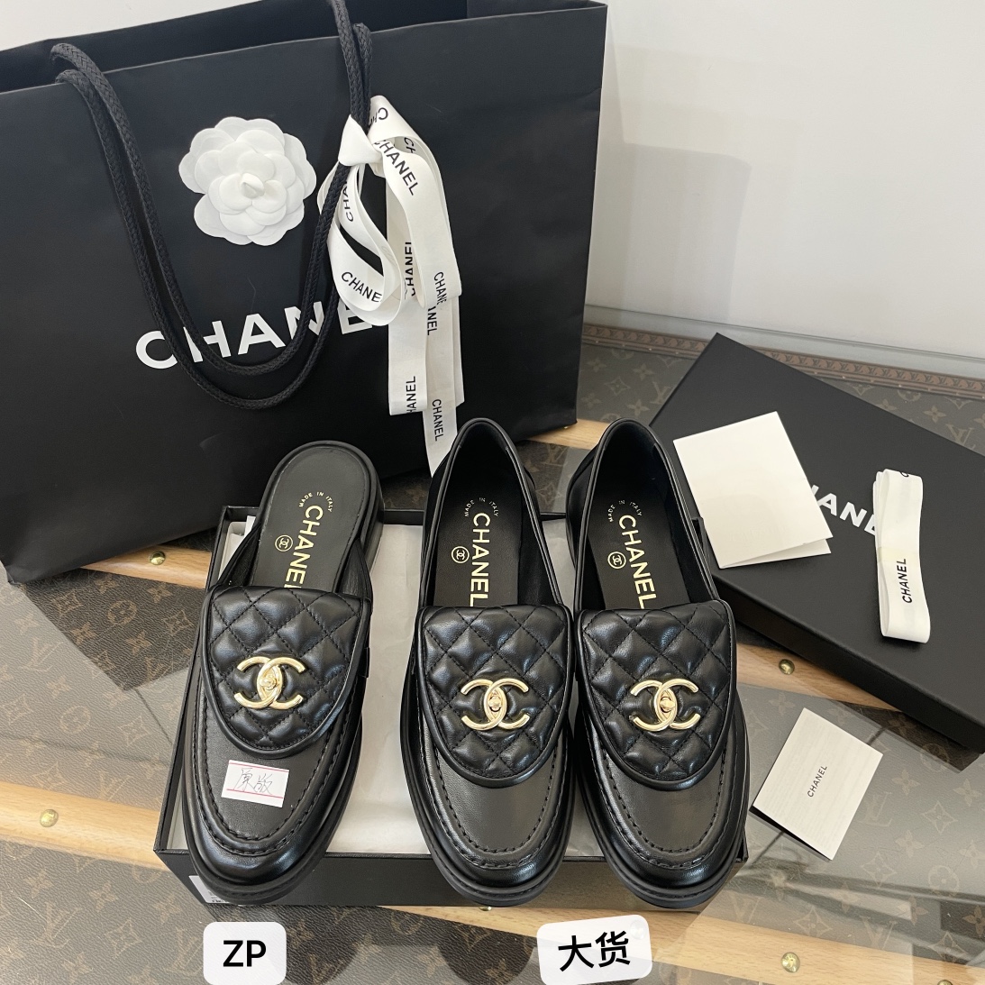NO:234085,Original large product Jinkuang The latest authentic counter product has been quietly improved and upgraded. A lot of small details have been made. Our family has been adjusted and upgraded simultaneously. Loafers, loafers19860909原版大货 金扣 专柜最新正品 已经悄悄全新改良升级换代了 做了蛮多处小细节改动～咱家同步一致全部从新调整升级,乐福鞋,loafers,Women's Shoes