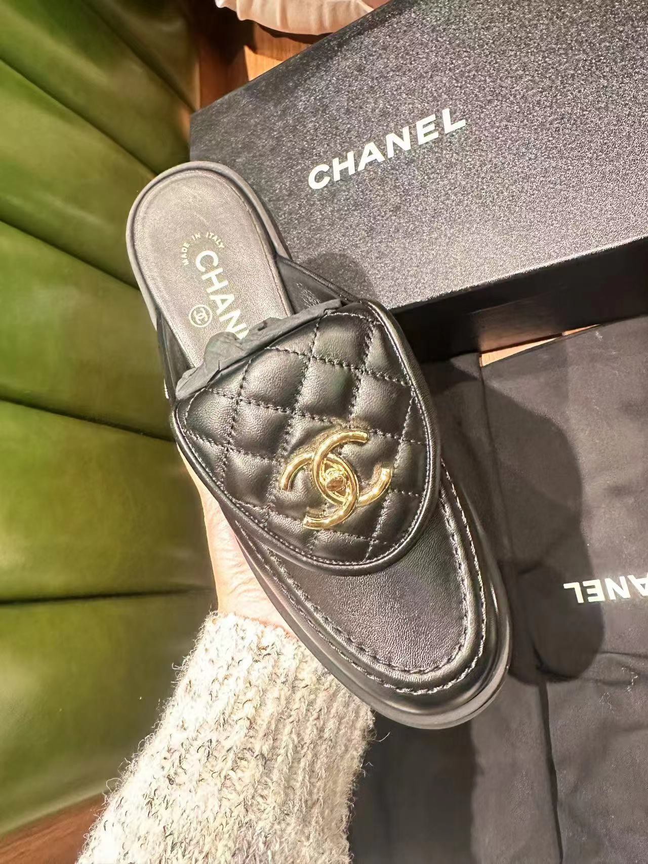 NO:234074,November, Ocean Europe Purchase ~ Purchase Xiaoxiang half-drag loafers for a lot of money ~ The transaction record has been obtained and the actual shooting, half-drag, loafers1986090911月份 大洋欧洲代购～重金购入小香半拖乐福鞋～交易记录到手实拍,半拖,loafers,Women's Shoes