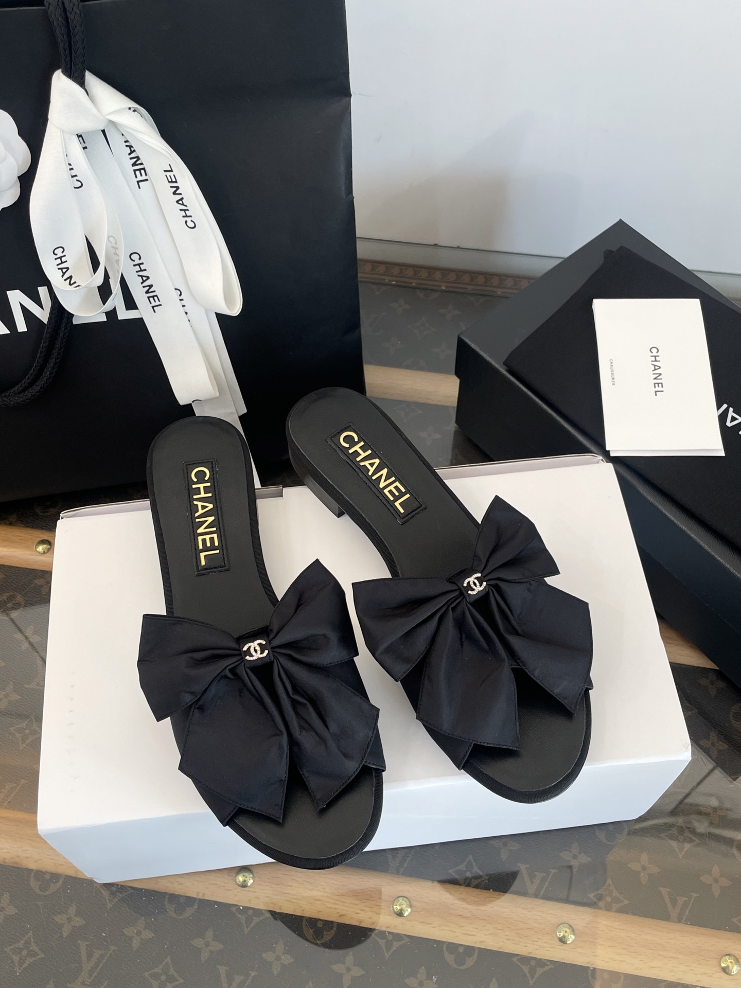 CHANEL lente/zomer platte slippers - topkwaliteit