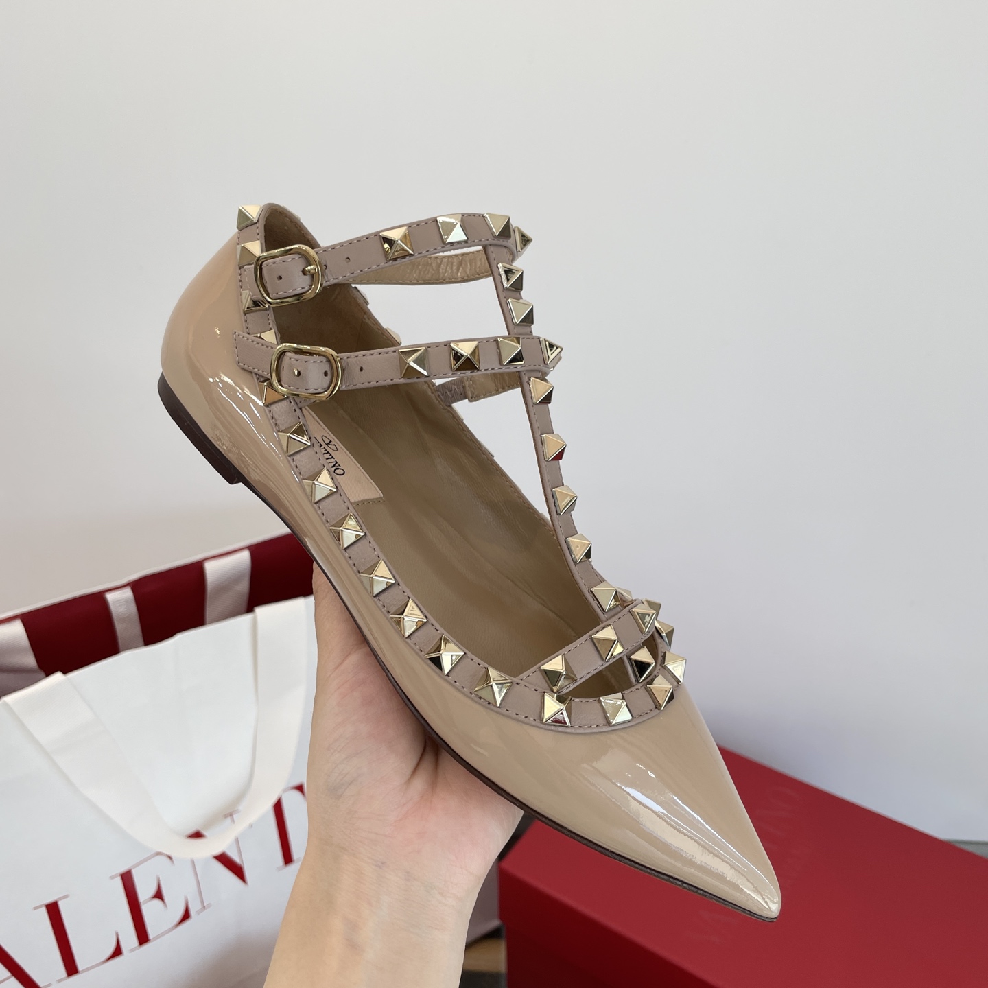 NO:250533,The second ring straps visually lengthen the leg lines, which highlights the slimness of the bare feet!  Looks very slender!  !  , single shoes19860909二环绑带～视觉上拉长了腿部线条～更凸显脚裸纤细！显得脚很修长！！,单鞋,Women's Shoes