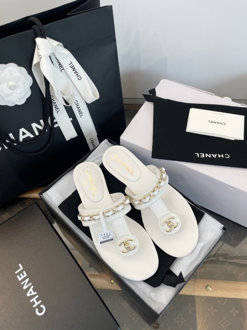 Chanel Double C Logo Chain Thong Sandals - Designer Summer Essentials 1 Chanel Double C Logo Chain Thong Sandals - Designer Summer Essentials