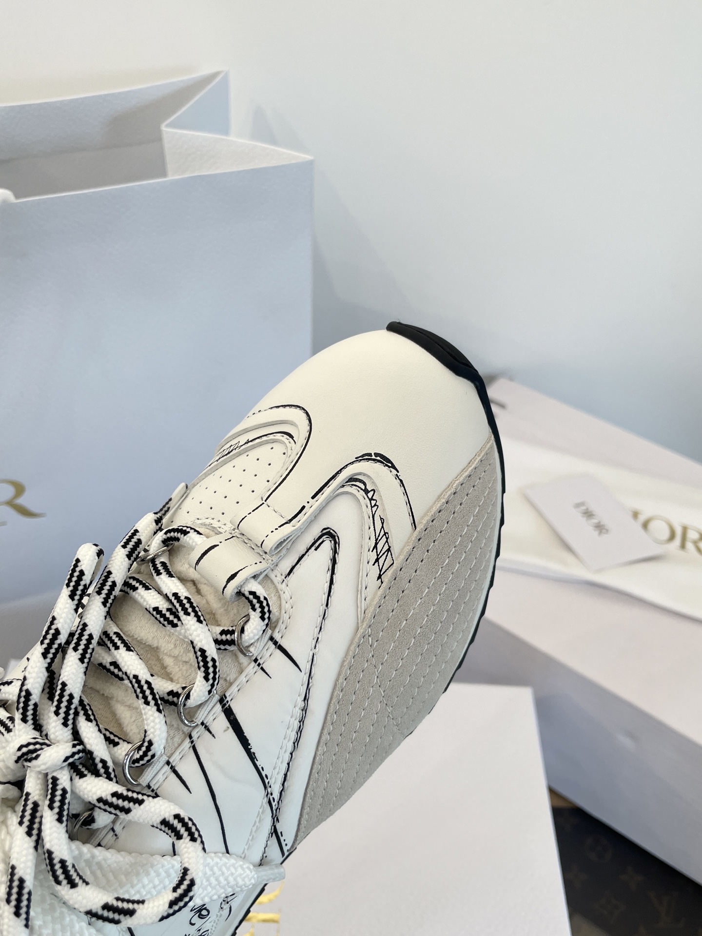 NO:413702,: Details # Waistline last, details, fabric, workmanship, and the smoothness of the threading of the flying needle ~ full of craftsmanship ~ the ultimate impeccable ~ casual shoes/sports shoes, sneakers19860909: 细节图 # 腰线楦型、细节、面料、做工、飞针走线的流畅度～工艺满满～极致到无可挑剔～,休闲鞋/运动鞋,sneakers,Women's Shoes