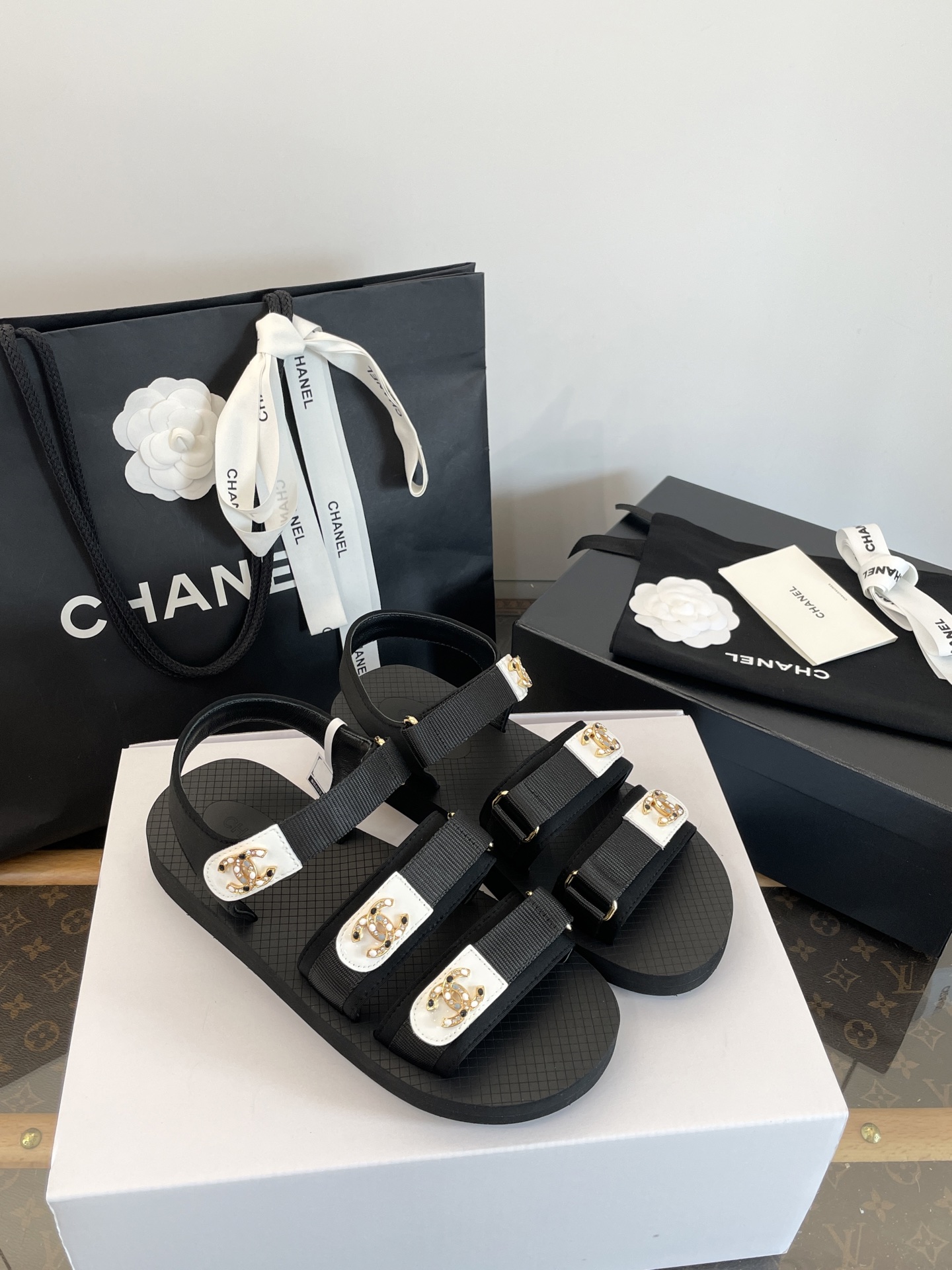 CHANEL 春夏 サンダル 肌を白く見せる～上品な雰囲気 - 最高品質