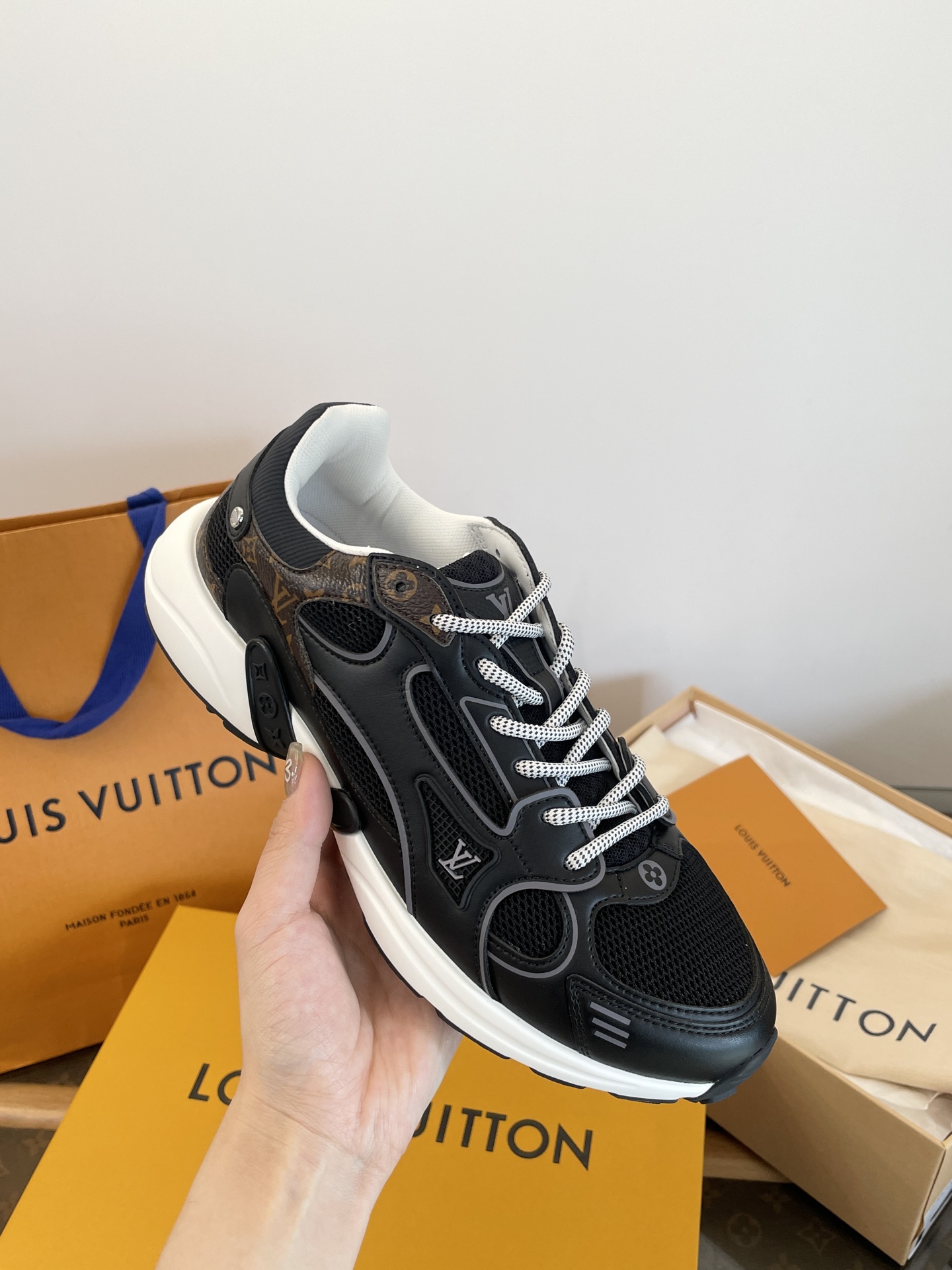 NO:413923,In order to adhere to the original 1:1 quality, strive for the most perfect, overcome all difficulties, all exclusive private molds, customized high-circular wave process, 3D printing, special mesh cloth, TU4D printing, various large and small abrasives, all kinds of crafts, small details are not missed [good] reduction degree 99.9 Only a few imported equipment from large Taiwanese manufacturers in China can achieve this technology, produced by large factories!  It is definitely not a quality that a small workshop can match!  !  , casual shoes/sports shoes, sneakers19860909为了坚持原版1:1品质力求最最完美～排除万难～ 全部独家私模定制高周波工艺3D打印特殊网布TU4D打印超纤各种大大小小磨具～各种工艺一点小小细节都不放过[好的]还原度99.9 国内仅有少数的台资大厂进口器械才能达到这工艺 大工厂出品！绝对不是那种小作坊能比拟的品质！！,休闲鞋/运动鞋,sneakers,Women's Shoes