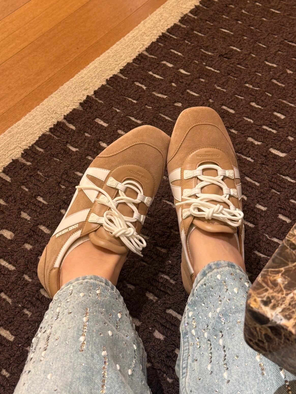 NO:512217,This color scheme is a bit advanced and advanced!  !  , casual shoes/sports shoes, sneakers19860909这个配色有点高级 高级了！！,休闲鞋/运动鞋,sneakers,Women's Shoes