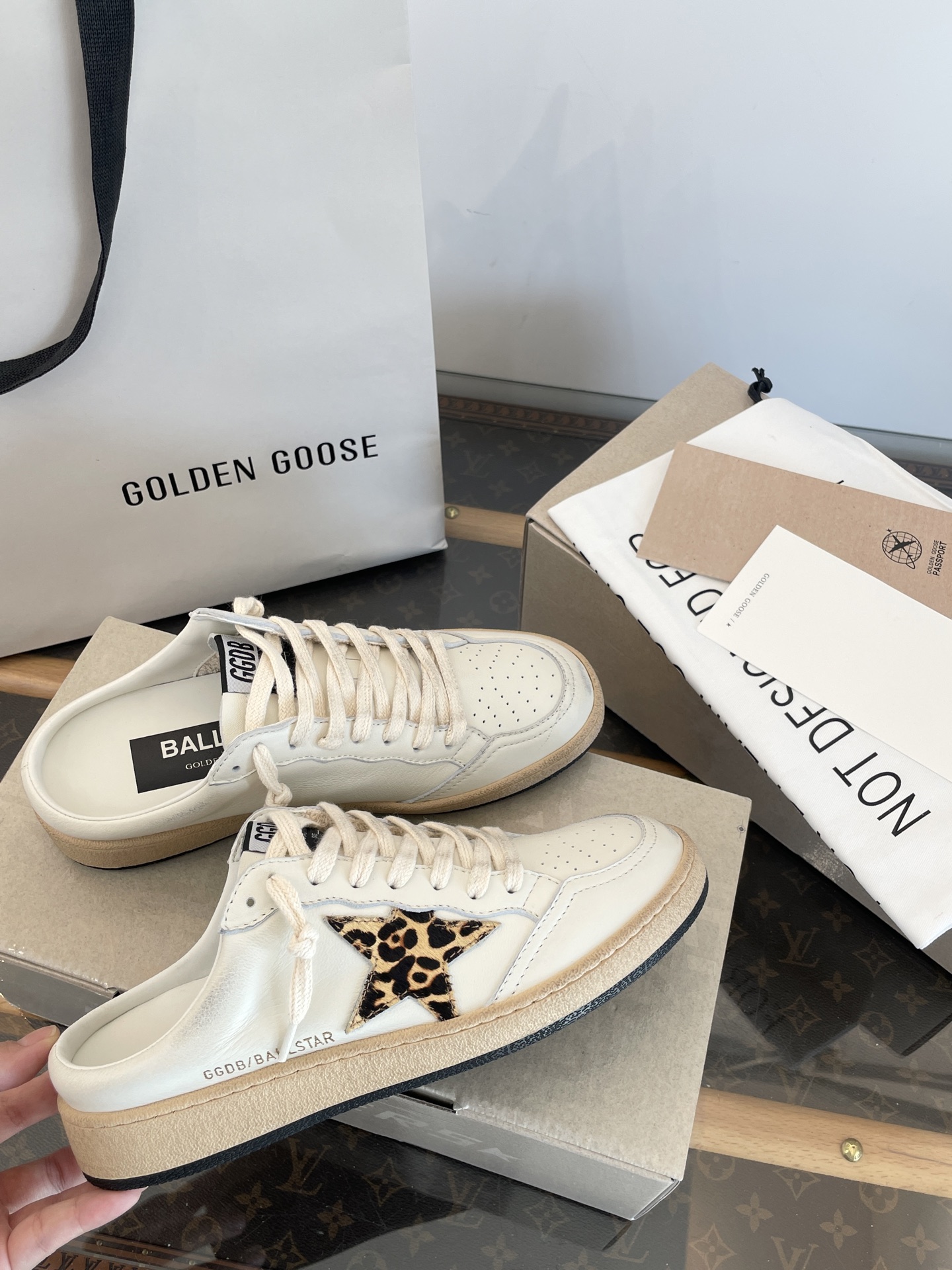 GGDB Muller slip-on white sneakers leopard star inner height increase