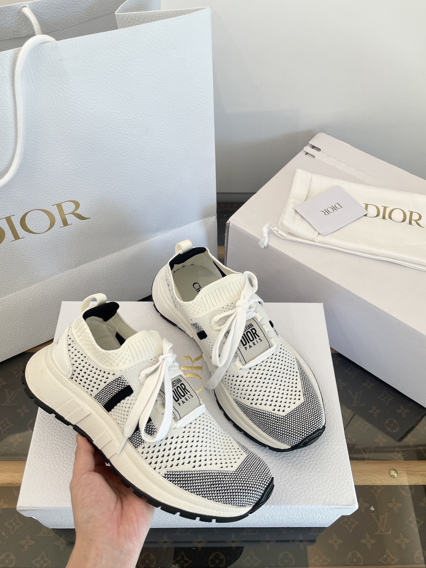 Dior 2025 새로운 Run'n 시리즈 메쉬 니트 두꺼운 밑창 스니커즈 4.5cm 경량 두꺼운 밑창