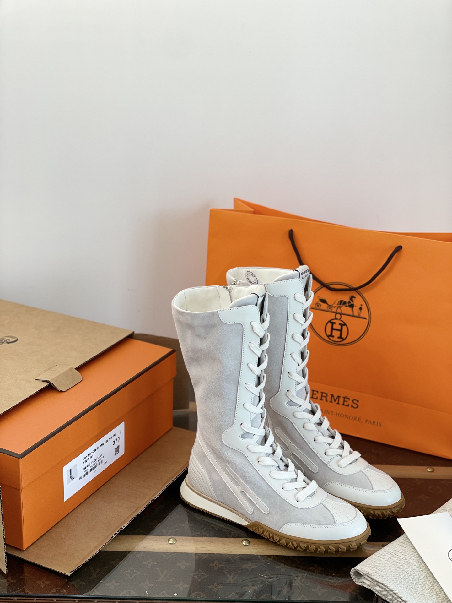 NO:646140,Exclusive outer packaging of short boots. Full set of outer box packaging ~ one shoe, one box ~ full of high-end feeling, boots, boots19860909独家短靴外包装 全套外箱包装～一鞋一盒～十足高级感,靴子,boots,Women's Shoes