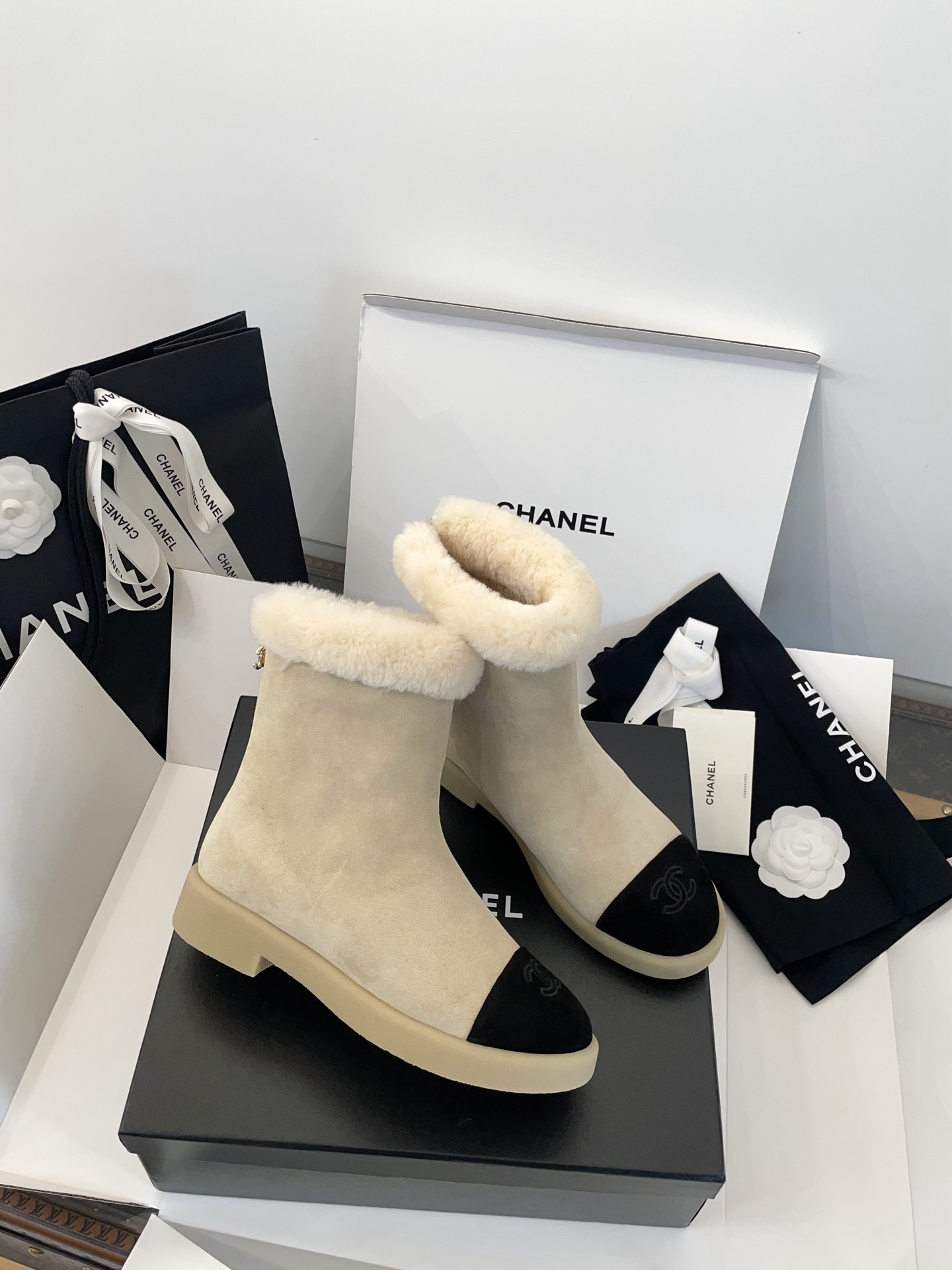 NO:616446,Receive the gift... Look for the outer packaging of our exclusive small fragrant short boots. Pursue the ultimate inside and out, snow boots, boots.19860909收礼物啦…… 认准咱独家小香短靴外包装 里里外外追求极致,雪地靴,boots,Women's Shoes