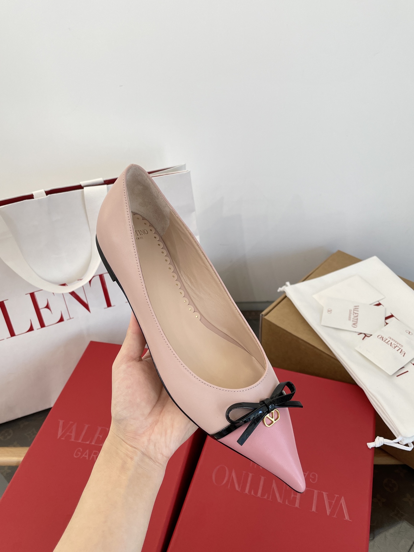 NO:680013,: Detailed picture, feel the craftsmanship spirit ~ you deserve to have it if you have taste, high heels and single shoes, high heels19860909: 细节图 感受下工匠精神～有品味的你值得拥有它,高跟鞋单鞋,high heels,Women's Shoes