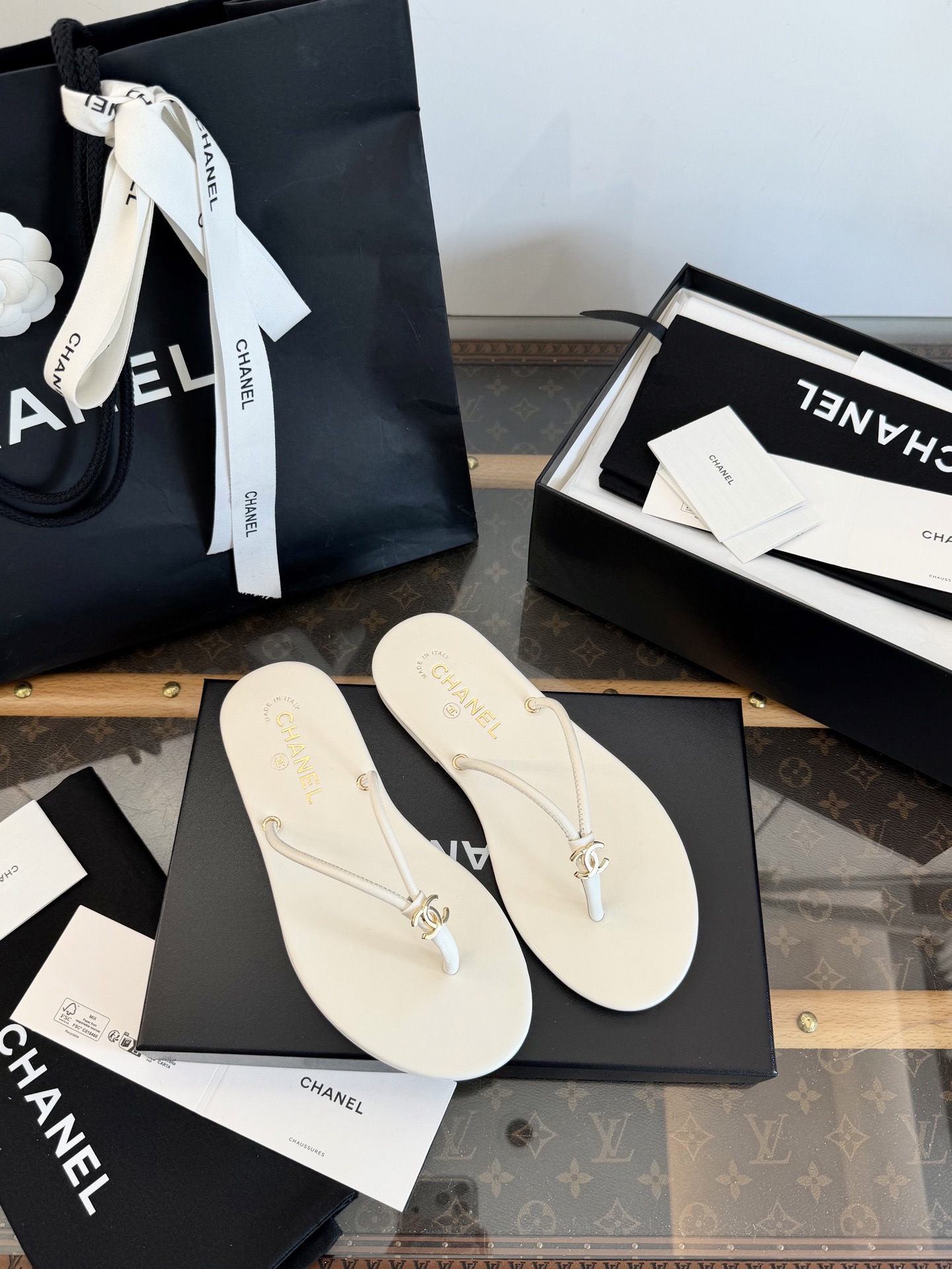 CHANEL 春夏 フラットサンダル ビーチサンダル 肌を白く見せる～上品な雰囲気 - 最高品質