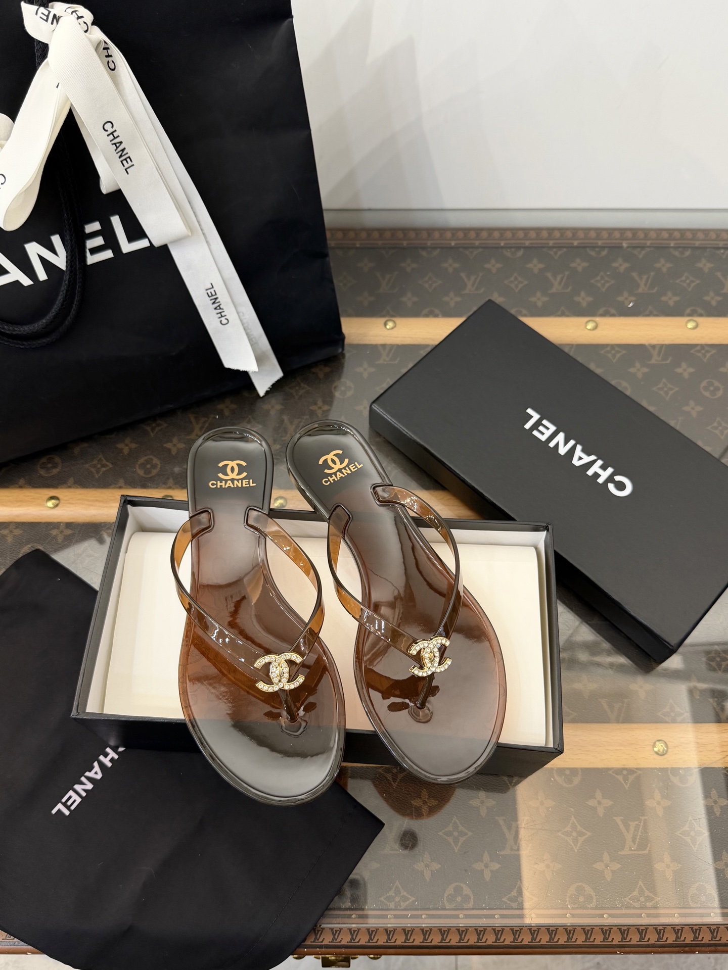 CHANEL 春夏 フラットサンダル ビーチサンダル 肌を白く見せる～上品な雰囲気 -トップ品質