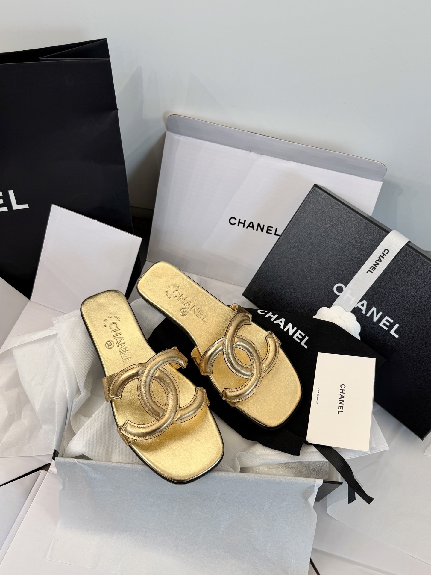 NO:815942,Receive gifts... Make sure our full set of high-end packaging pursues perfection inside and out. You only need a fraction and accidentally save thousands on slippers and slippers.19860909收礼物啦…… 认准咱家全套高档包装 里里外外追求极致 只需一个零头、一不小心就省了大几千,拖鞋,slippers,Women's Shoes