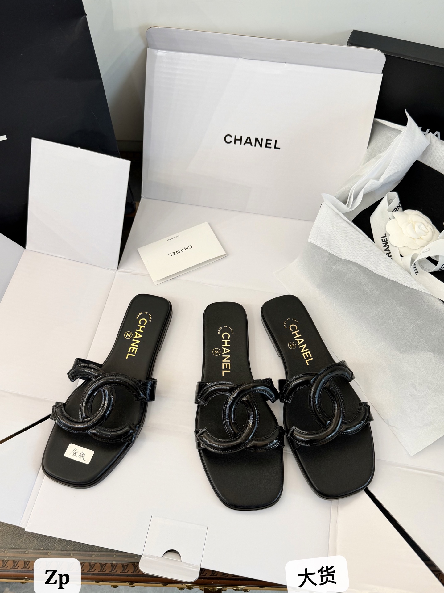 NO:815944,Original bulk goods. Exclusive purchase counter in the market. Real super purchasing version~exactly the same~99 degree of restoration, slippers, slippers19860909原版大货 市场独家购入专柜 真正的超代购版本～分毫不差～还原度99,拖鞋,slippers,Women's Shoes
