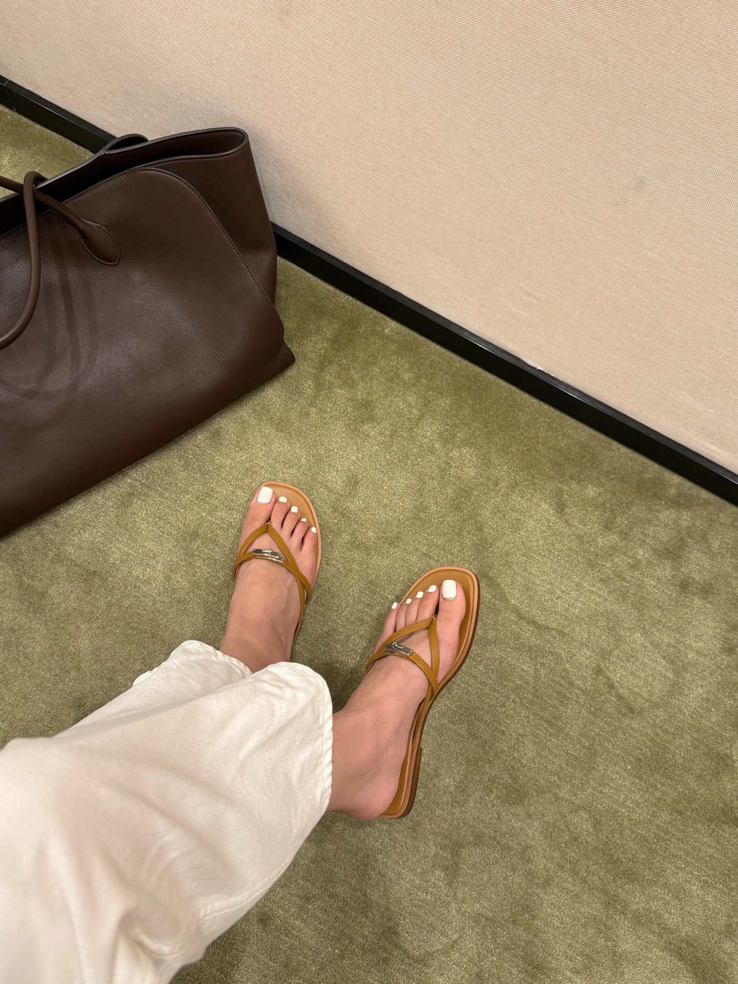 NO:888824,For summer flip-flops, you should also pursue a sense of sophistication, slippers, and slippers.19860909夏天的人字拖,也要追求精致感,拖鞋,slippers,Women's Shoes