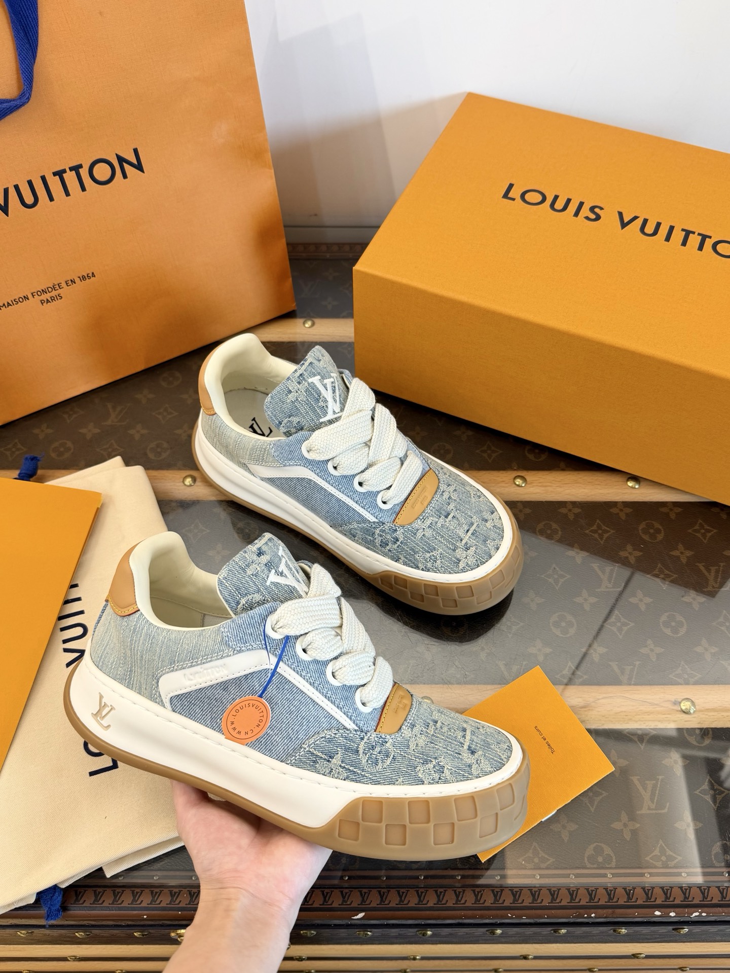 LOUIS VUITTON Trainer 2026 замшавы пацёрты стыль кеды топ-якасць пацёрты стыль топ-якасць дайгоў
